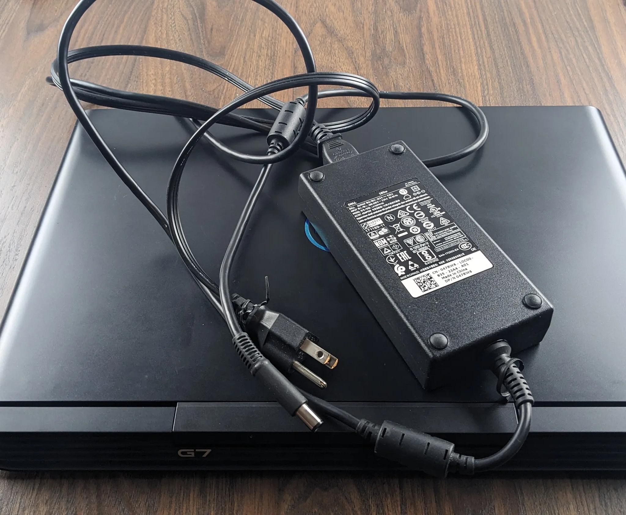 Dell G7 15.6" GTX 1060 MaxQ i7-8750H 16GB 2666mhz 1TBNVMe. Gaming Laptop