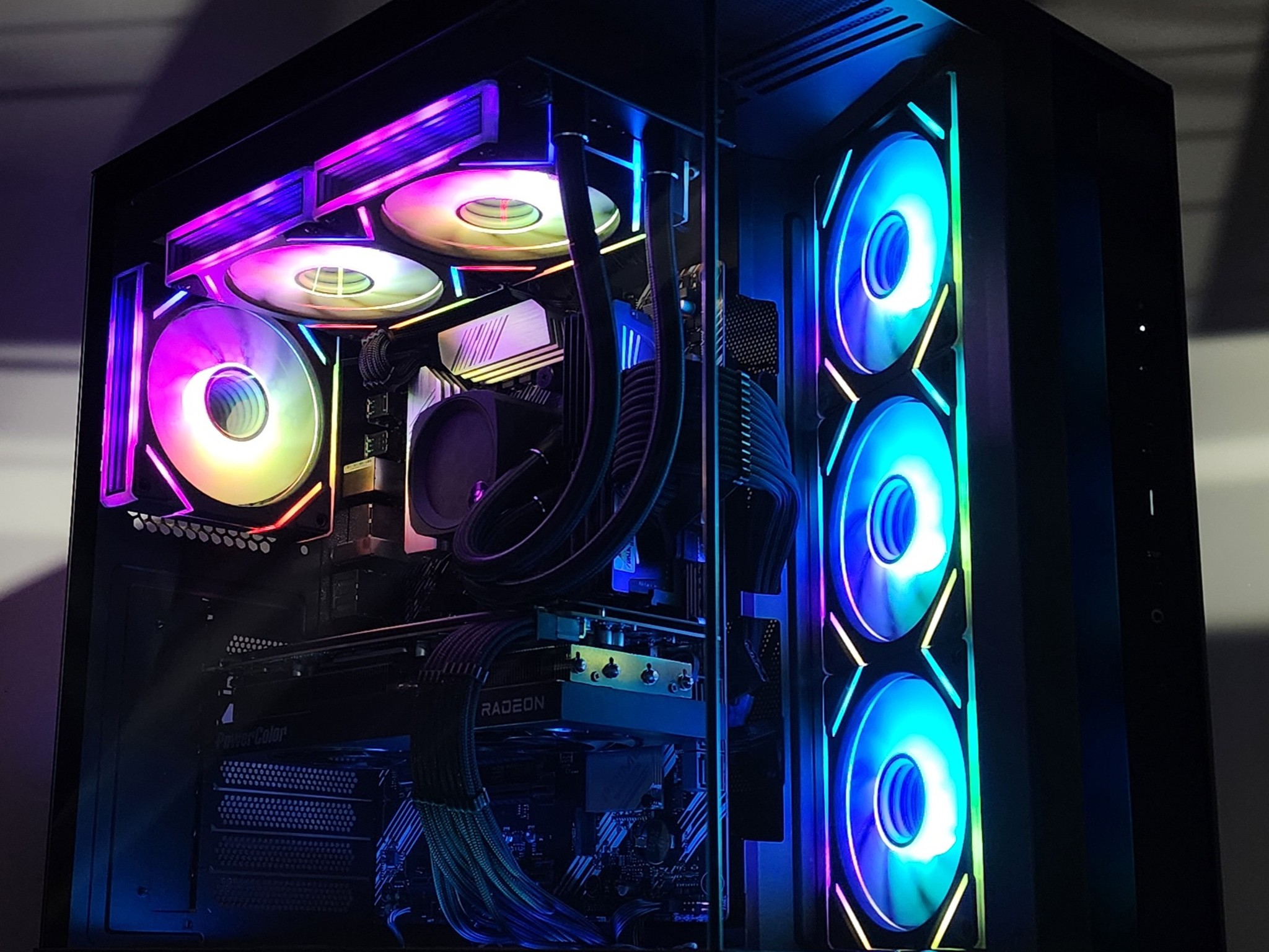Gaming PC Ryzen 9 5900XT 32GB RAM 2TB SSD RX 7800 XT 16GB Windows 11 Computer