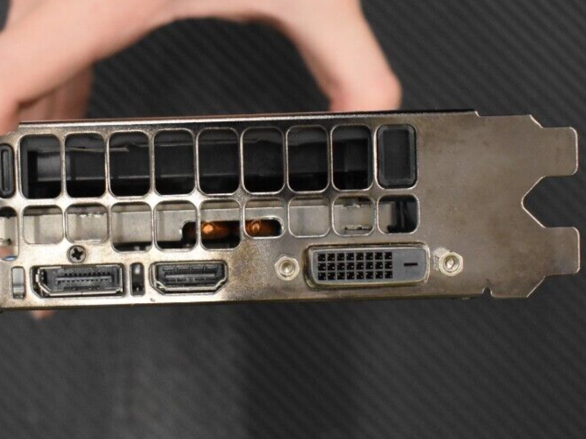 EVGA GeForce GTX 1050 Ti SSC 4GB GDDR5 Graphics Card - DVI, HDMI, DisplayPort