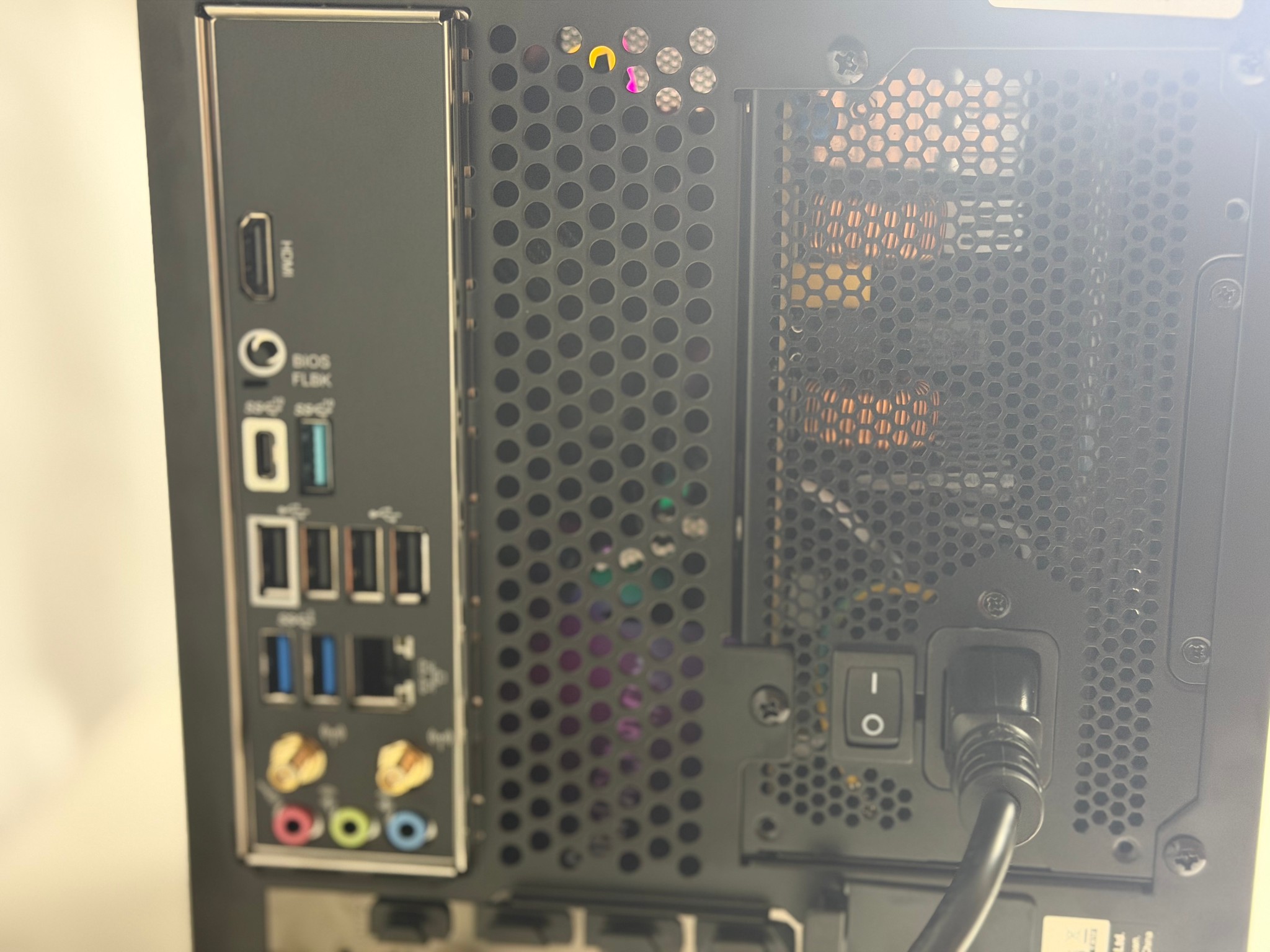 Dream Machine - 5060Ti 8GB | 7500X3D | 32GB DDR5 | 512GB SSD