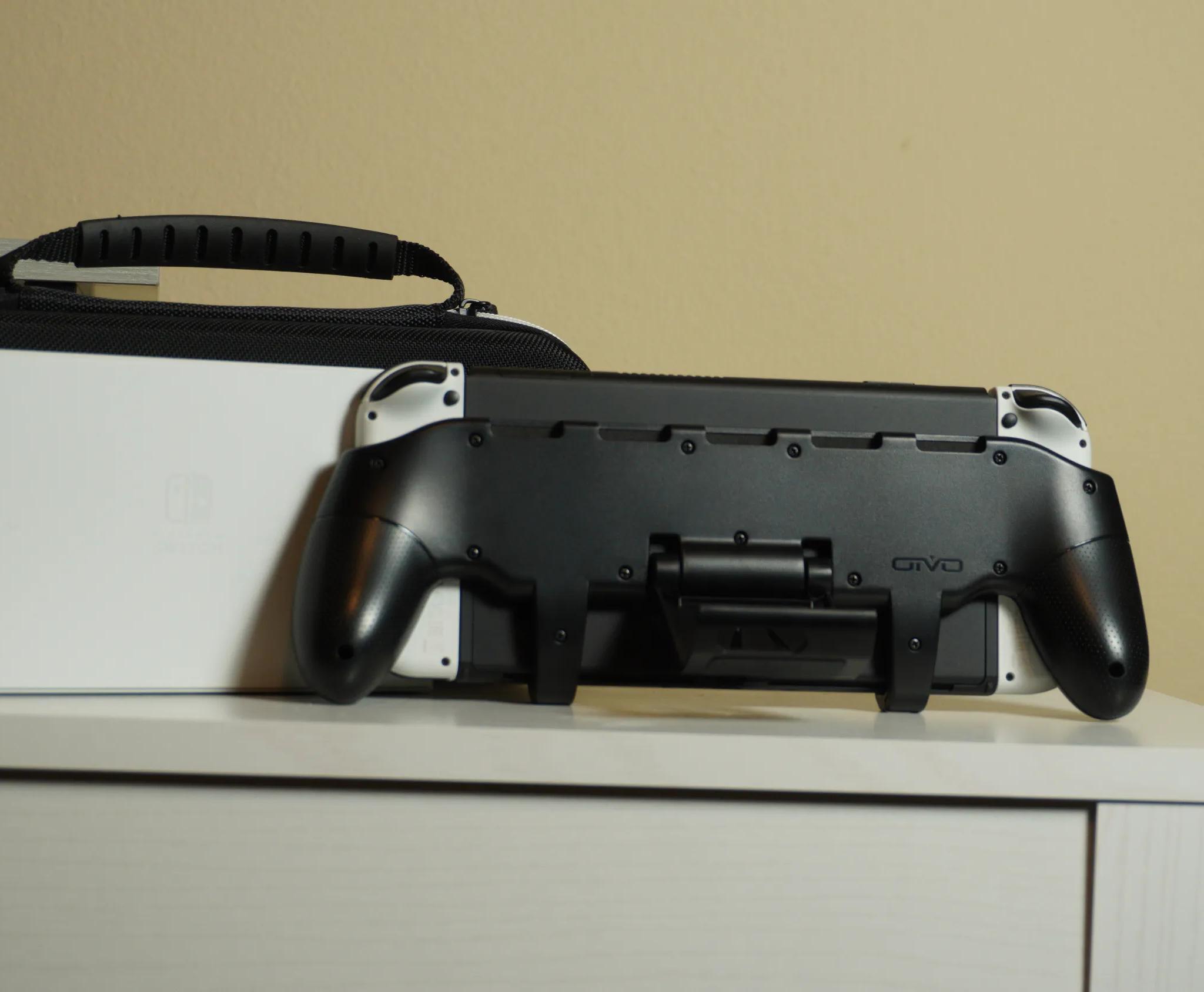 Switch OLED + Accessories