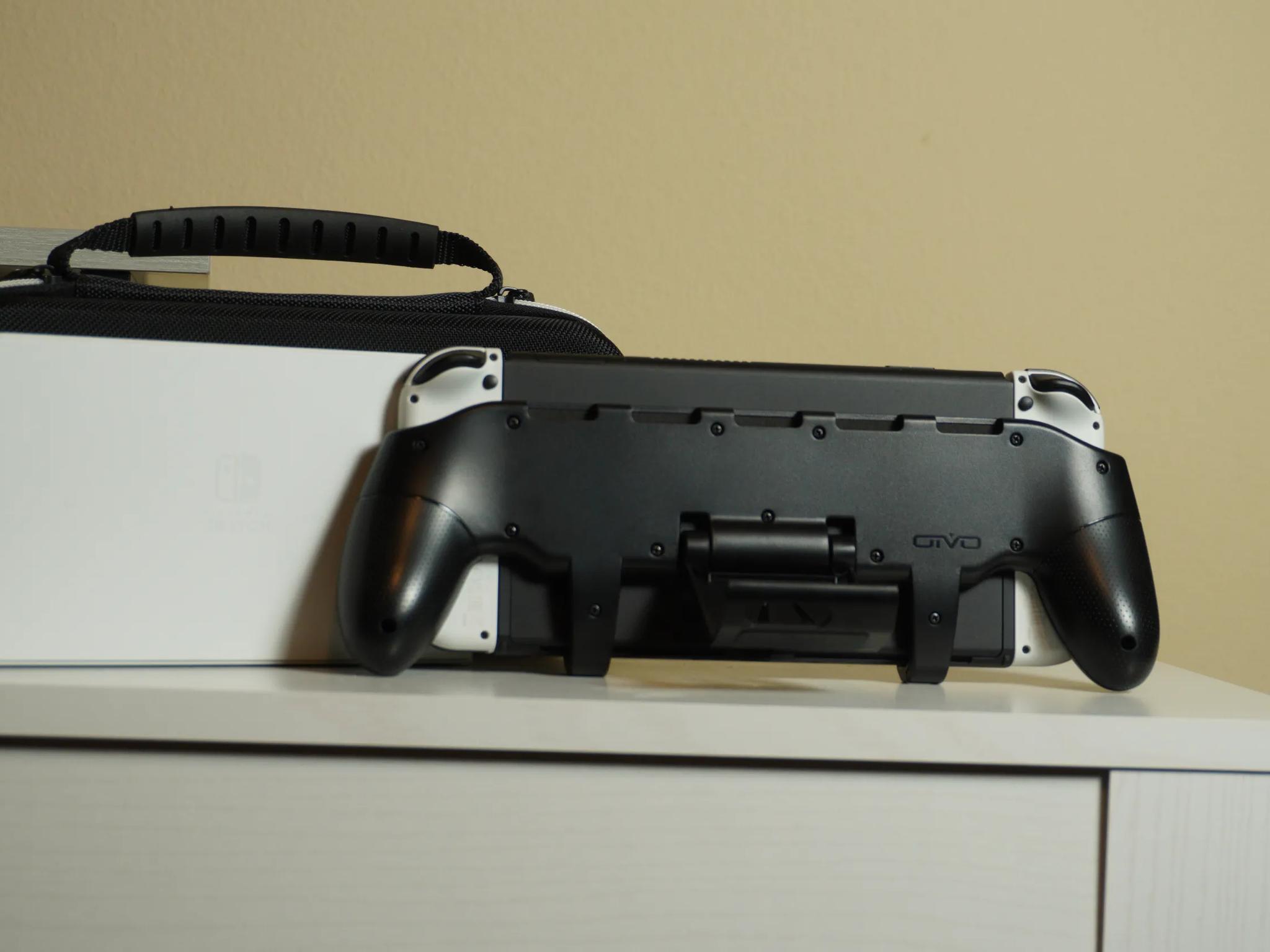 Switch OLED + Accessories