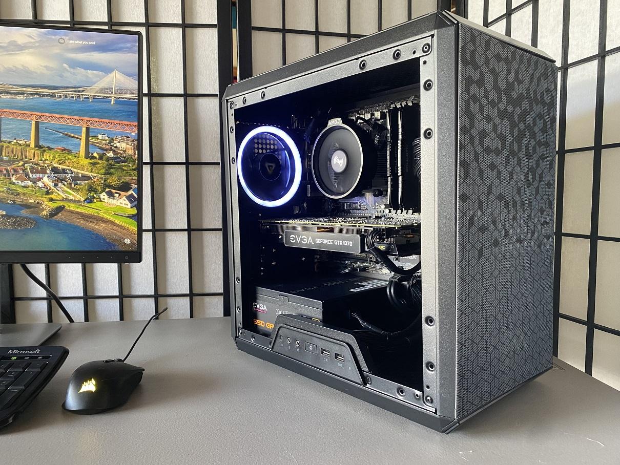 EVGA GTX 1070 SC (8gb), AMD Ryzen 5 3400g, DDR4 3000MHz 16GB (8x2), 500GB NVMe, 550W Gold