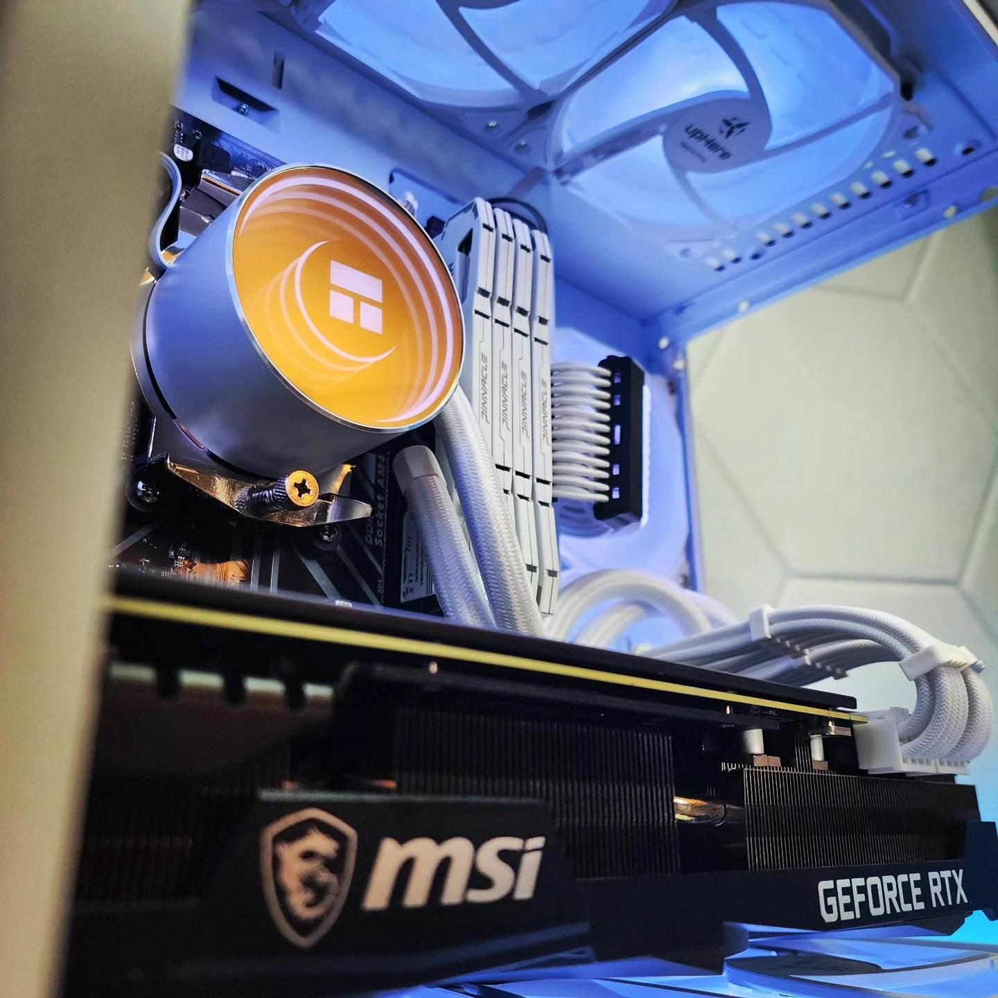 🤍🤍🤍 MSI RTX 3080 10GB // AMD Ryzen 7 5700G // Pinnacle 32GB 3600MHz