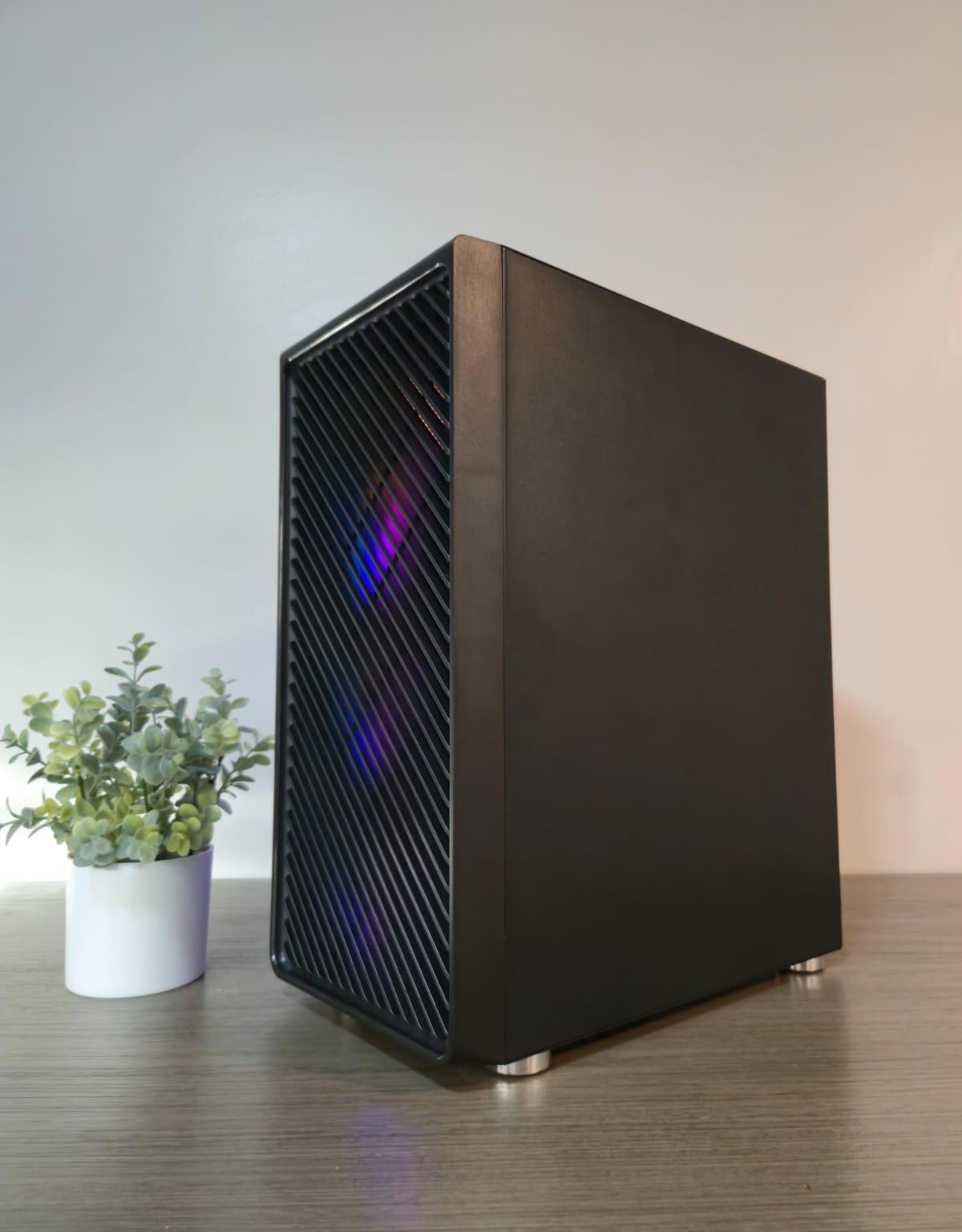 Black gaming pc, 5060 ti 8gb, 16gb ddr4, ryzen 5 5500