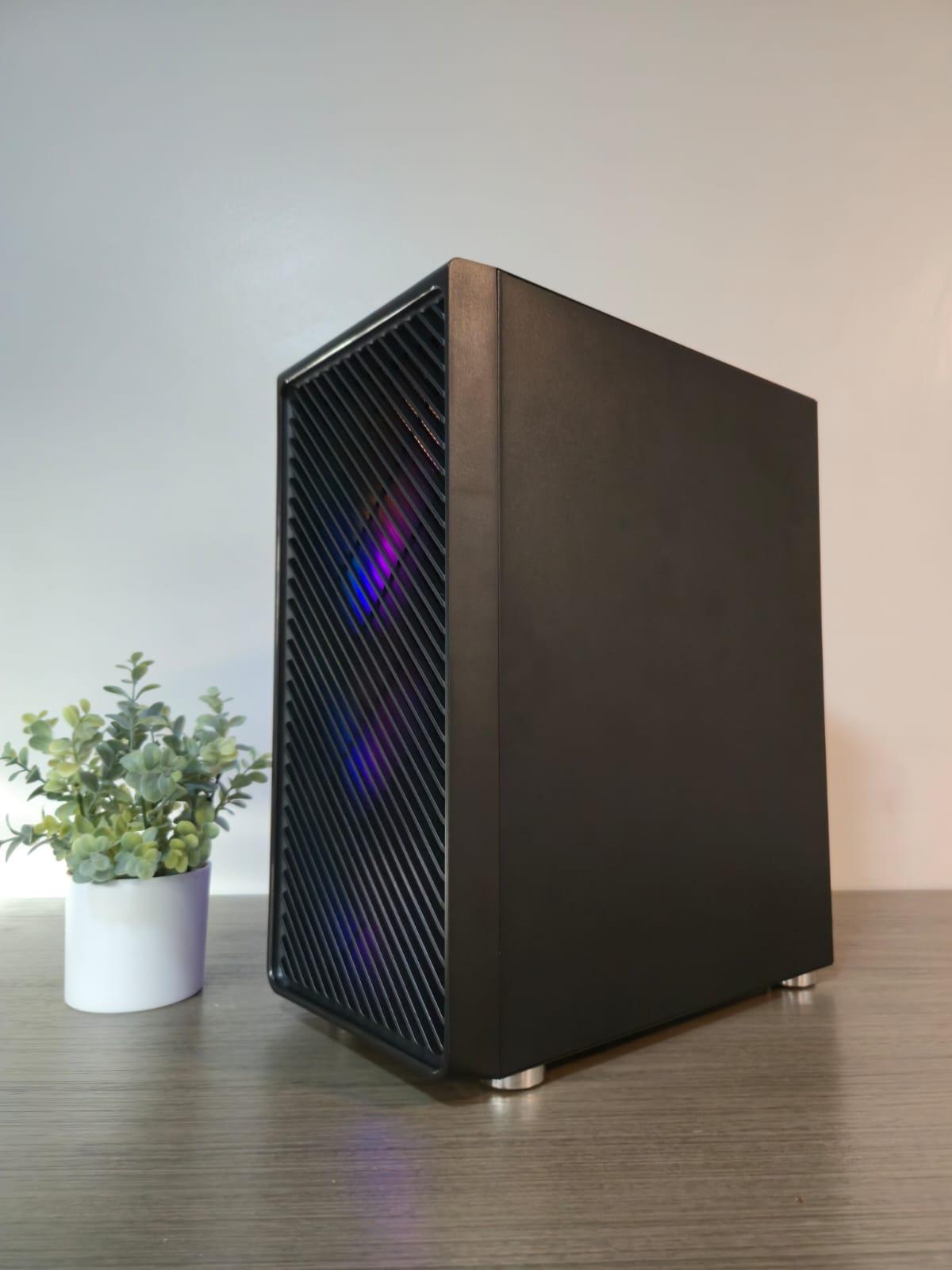 Black gaming pc, 5060 ti 8gb, 16gb ddr4, ryzen 5 5500