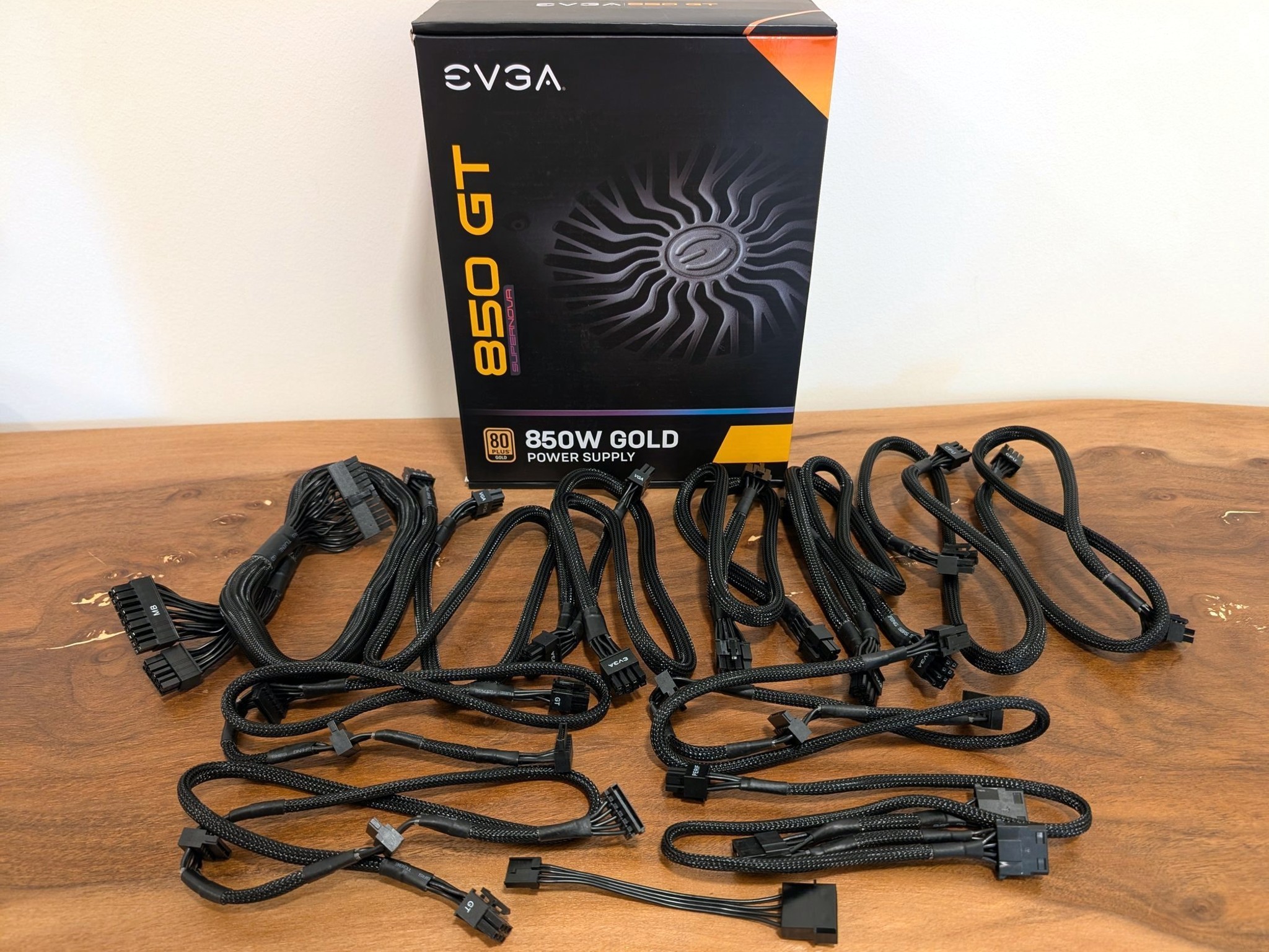 EVGA SuperNOVA 850 GT 850W 80+ Gold PSU + CableMod Sleeved Kit (Excellent Condition)
