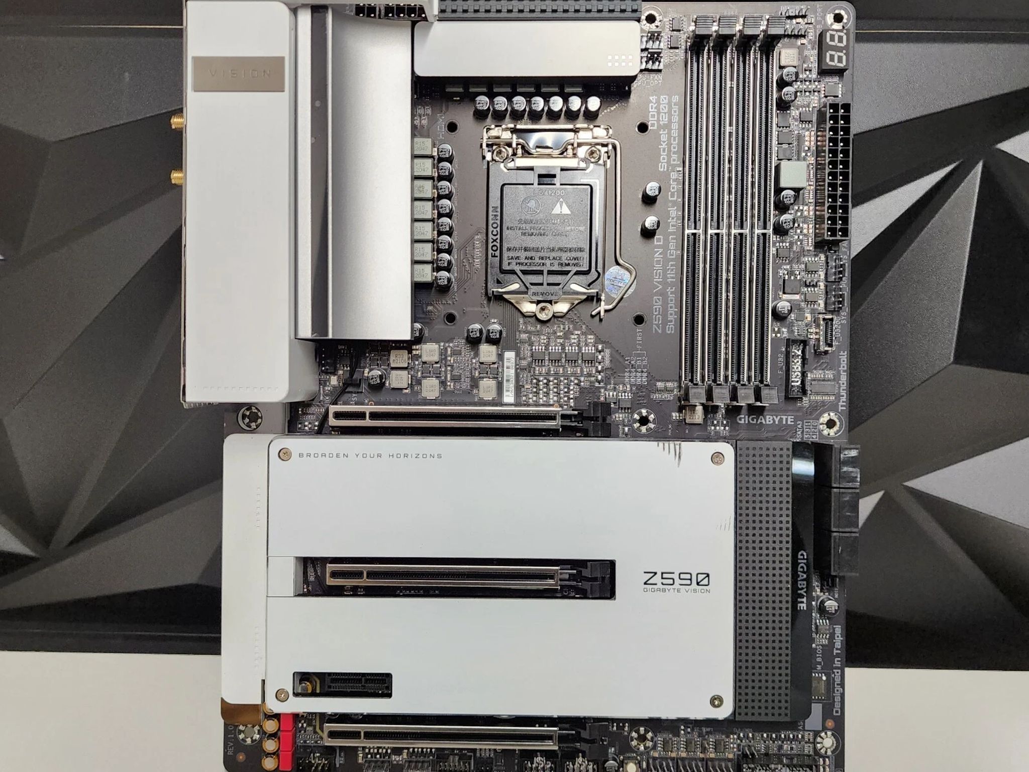 UPDATED BIOS Gigabyte Z590 Vision D WIFI DDR4 LGA 1200 ATX Motherboard
