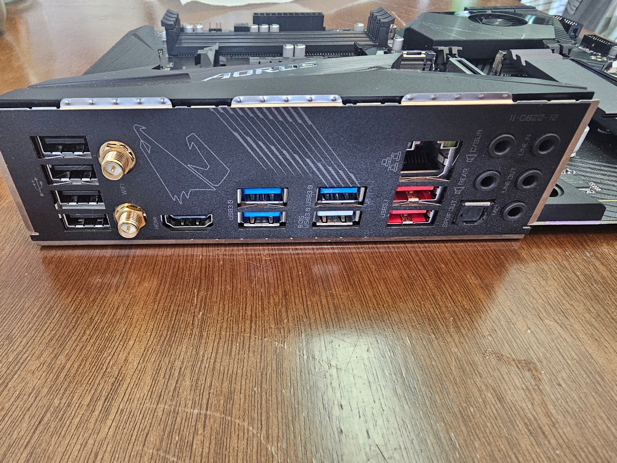 GIGABYTE X570 AORUS ELITE WIFI