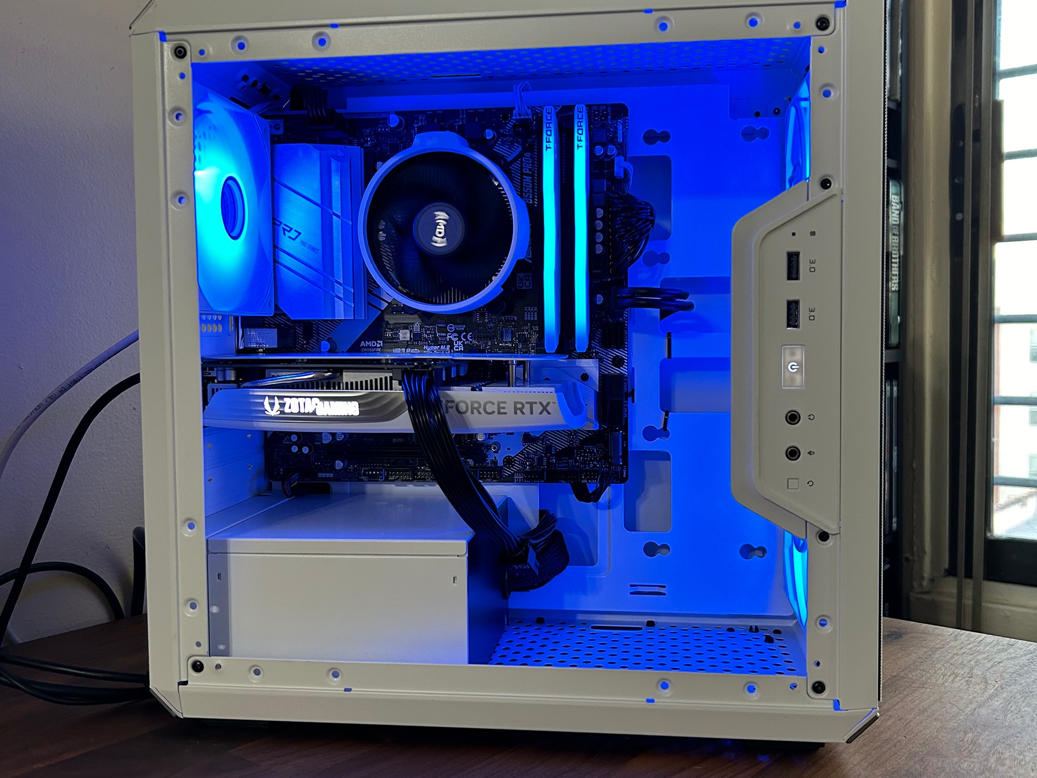 **SALE** RTX 4060 | Ryzen 5 5500 | 1TB SSD | WI-FI | The Trooper