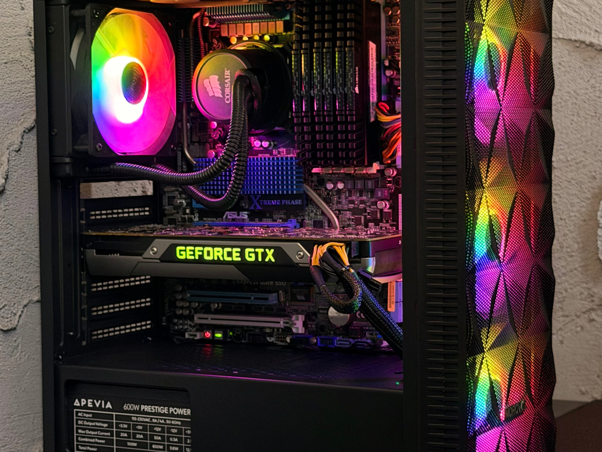 GTX 770 + i7 + 24gb RAM + 500gb SSD | Gaming PC