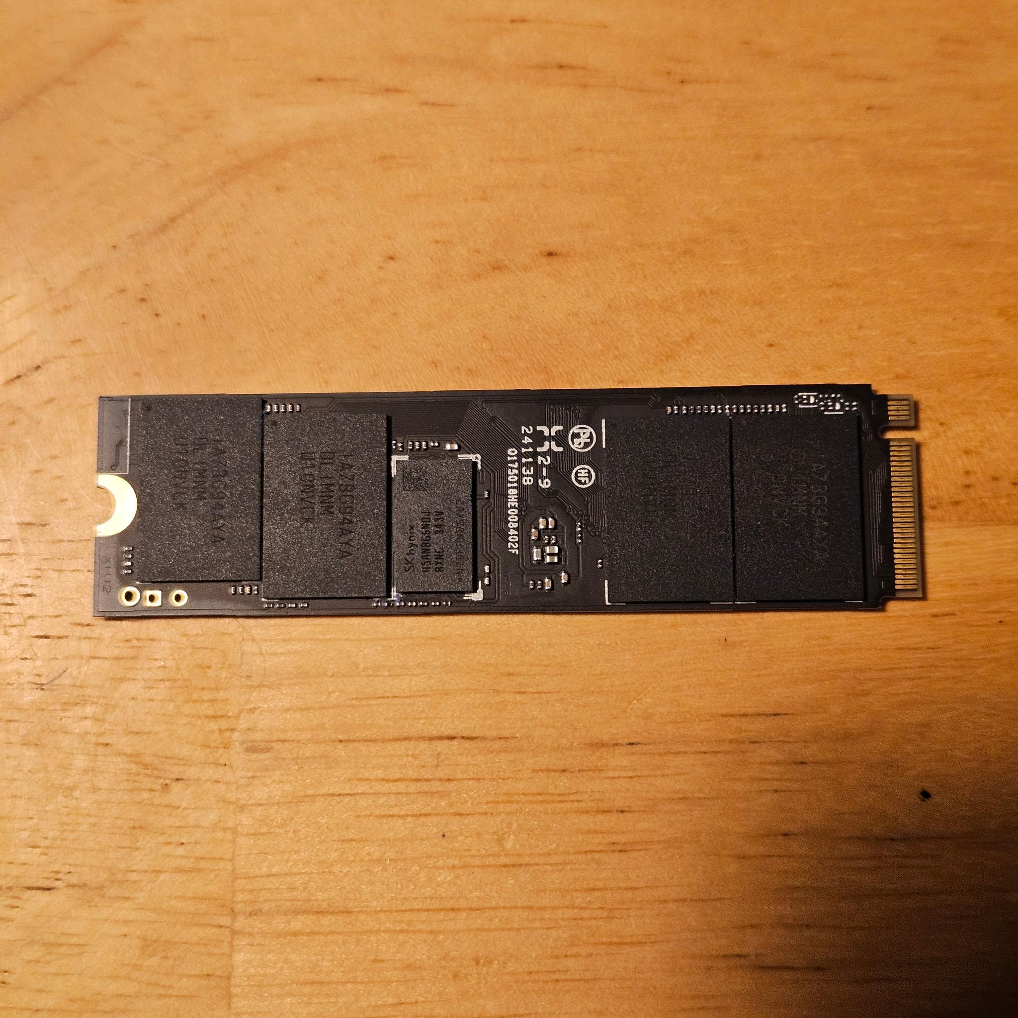 Inland Performance Plus 2TB SSD with Heatsink