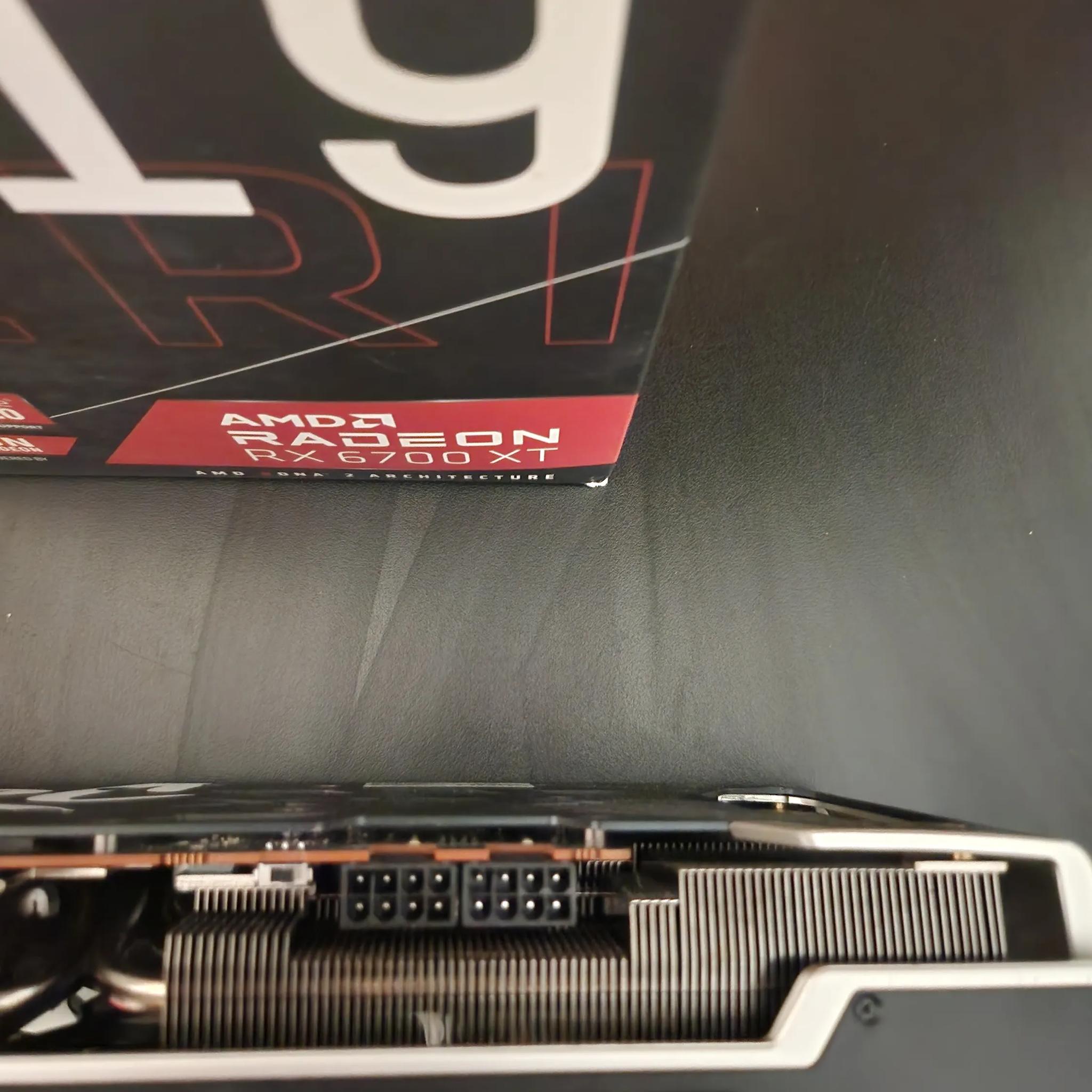 RX 6700 XT MERC 319