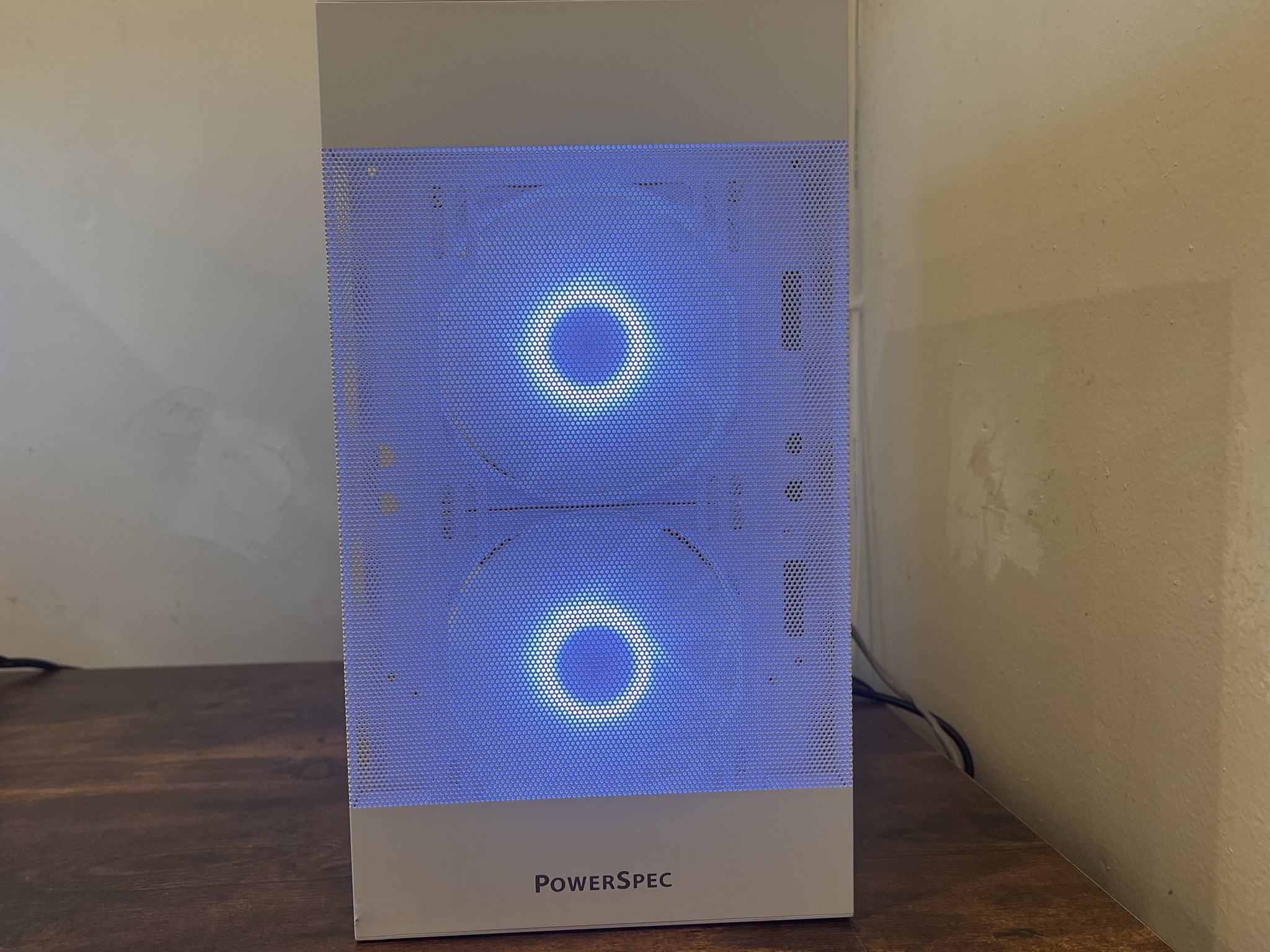 ⚪RTX 2060 Super❄️ | Ryzen 5 5500 | 16gb RAM | 750gb Storage | WIFI | Win 11 | 1080p budget PC