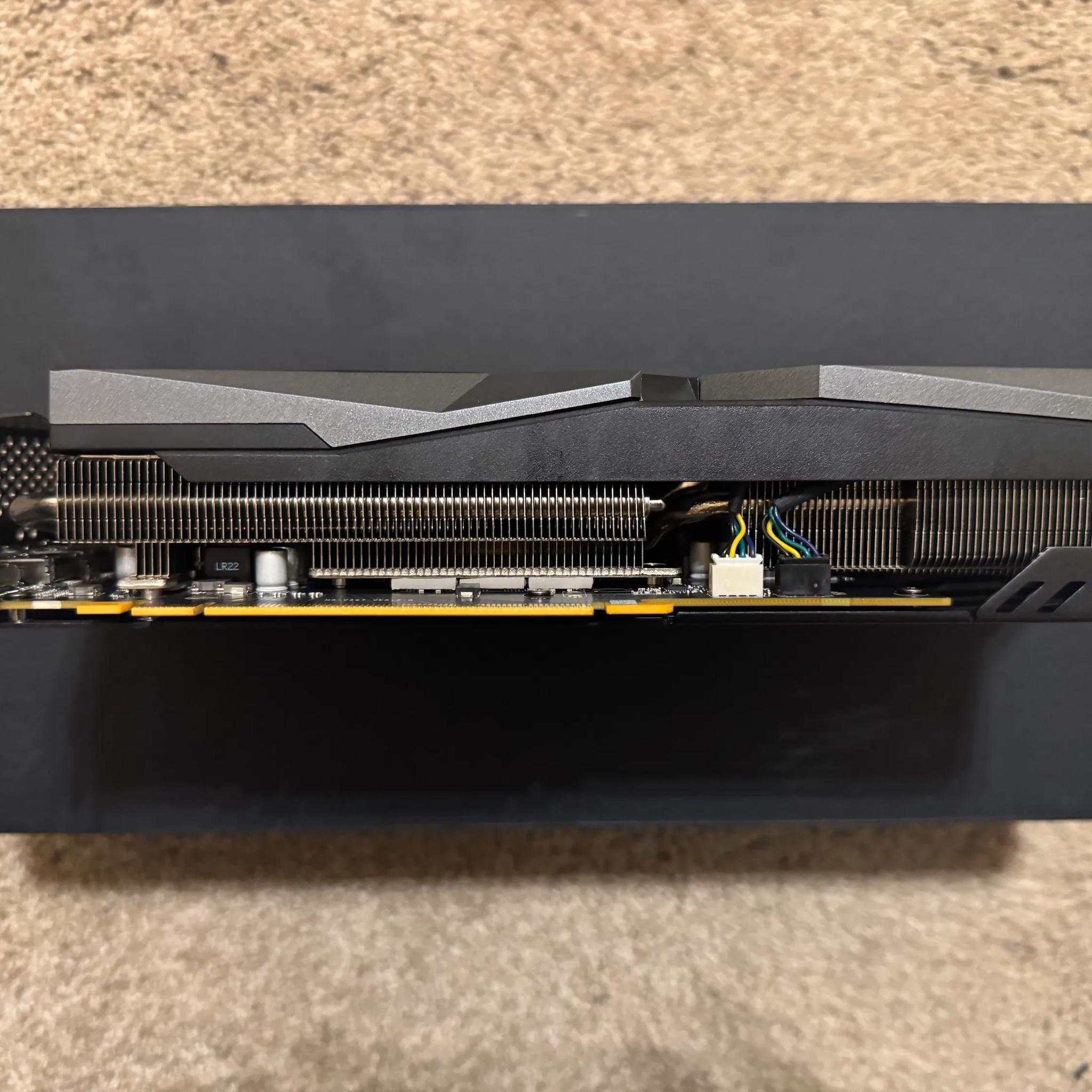 MSI GeForce RTX 3060 Ti LHR 8GB GDRR6 + Free 16GB (8GBx2) RAM Corsair Vengeance RGB PRO DDR4 3200