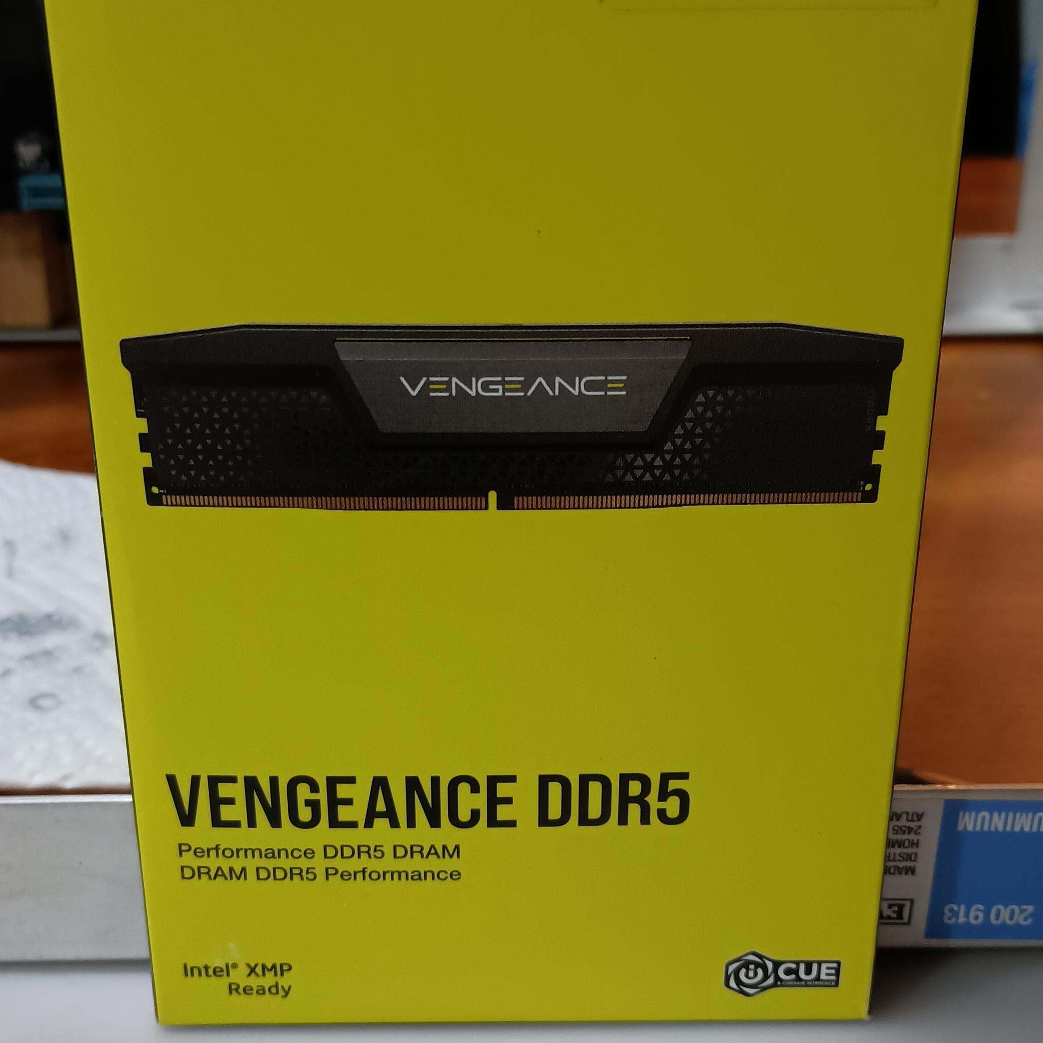 32gb DDR5 5600mhz (2x 16gb) Corsair Vengeance memory kit