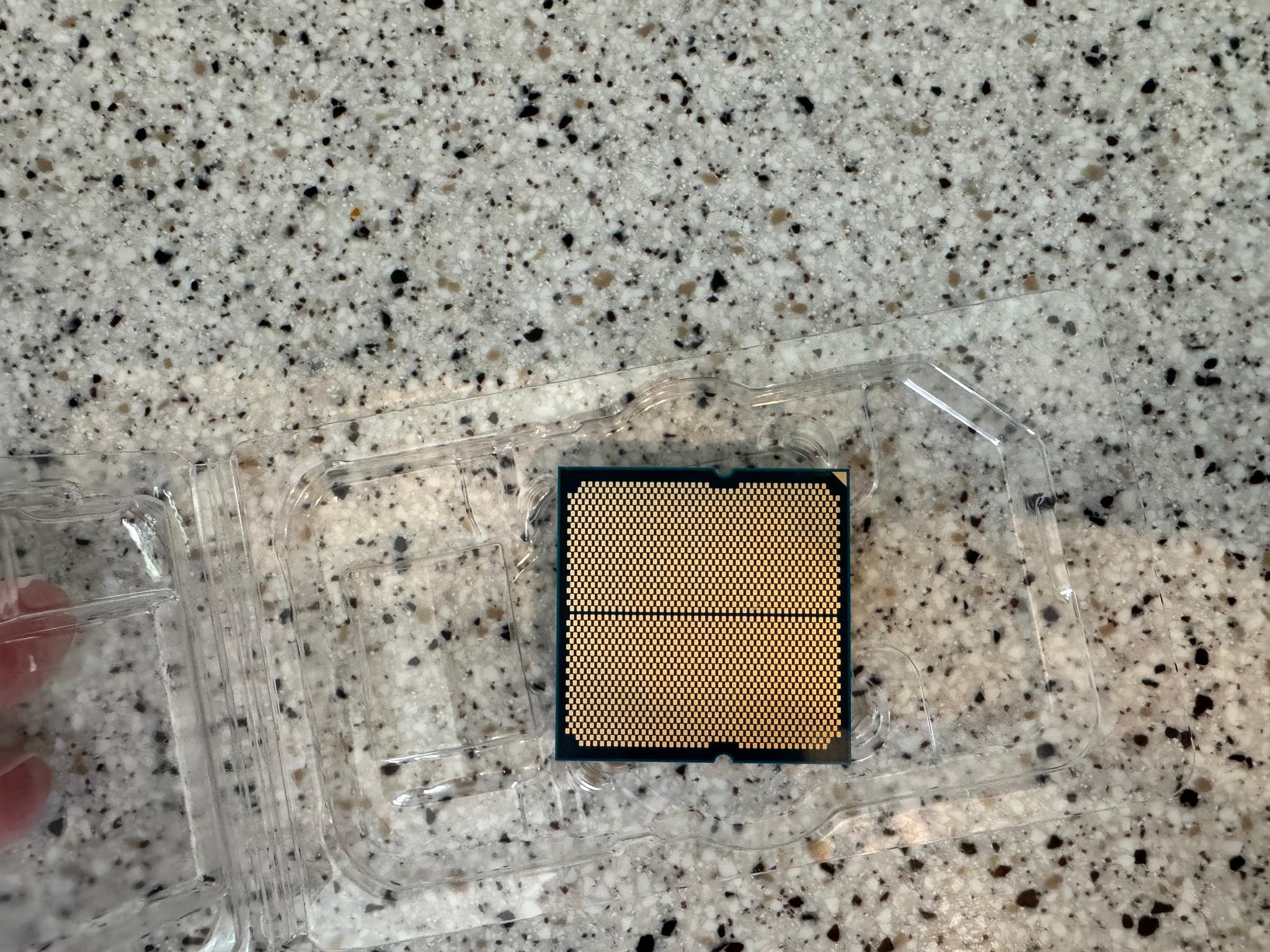 AMD Ryzen 7 9700X - Image 2