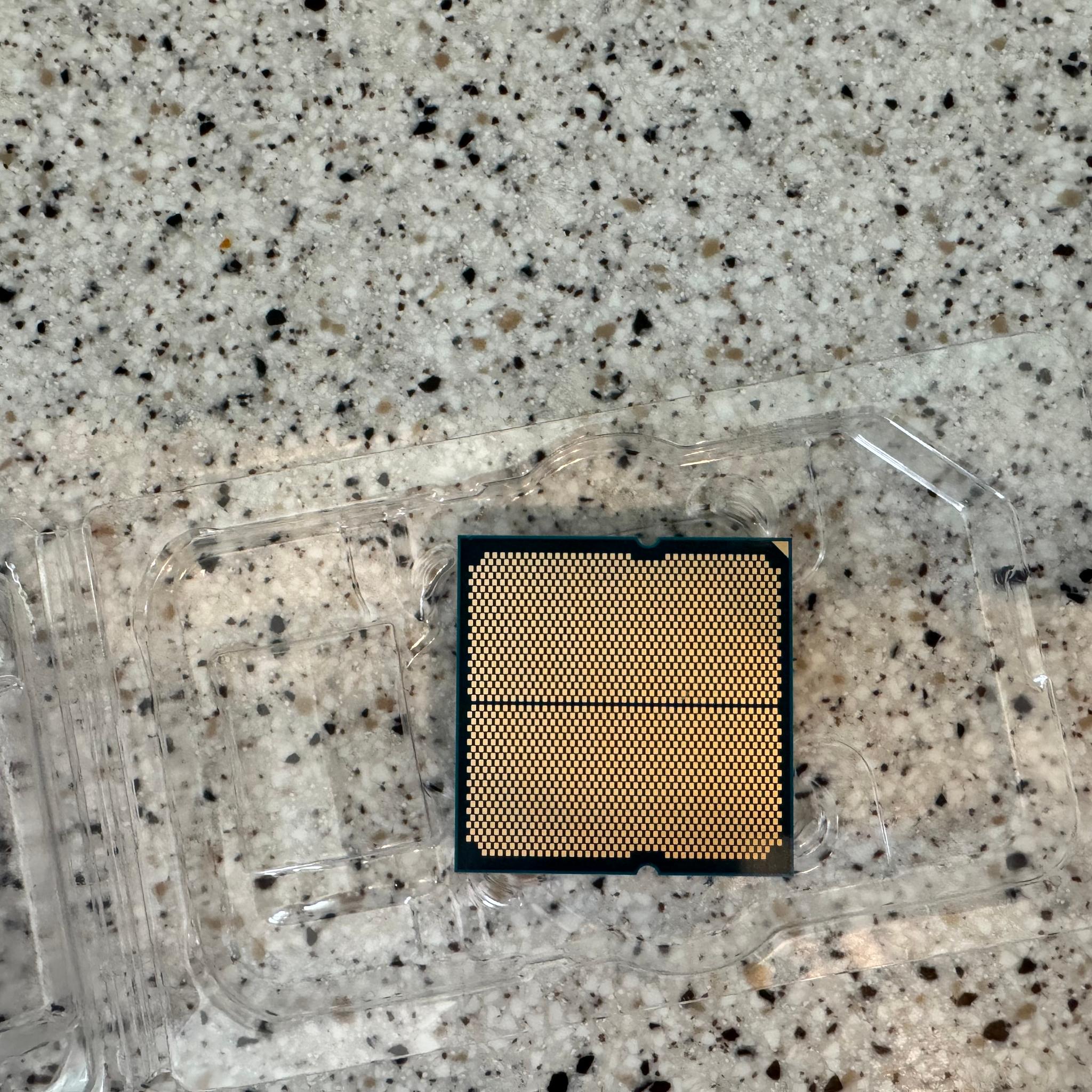 AMD Ryzen 7 9700X