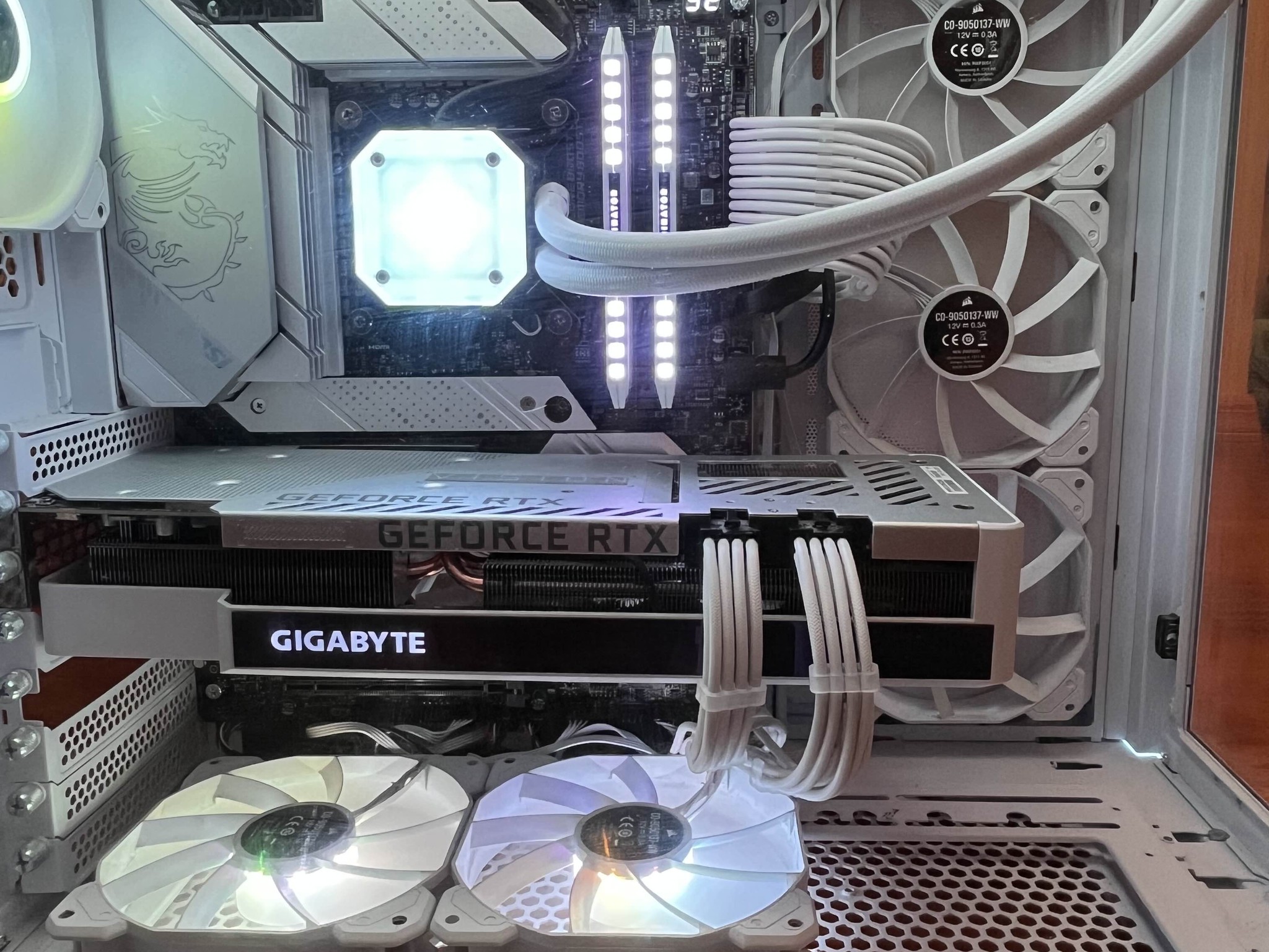 High End Corsair Gaming PC All White Build
