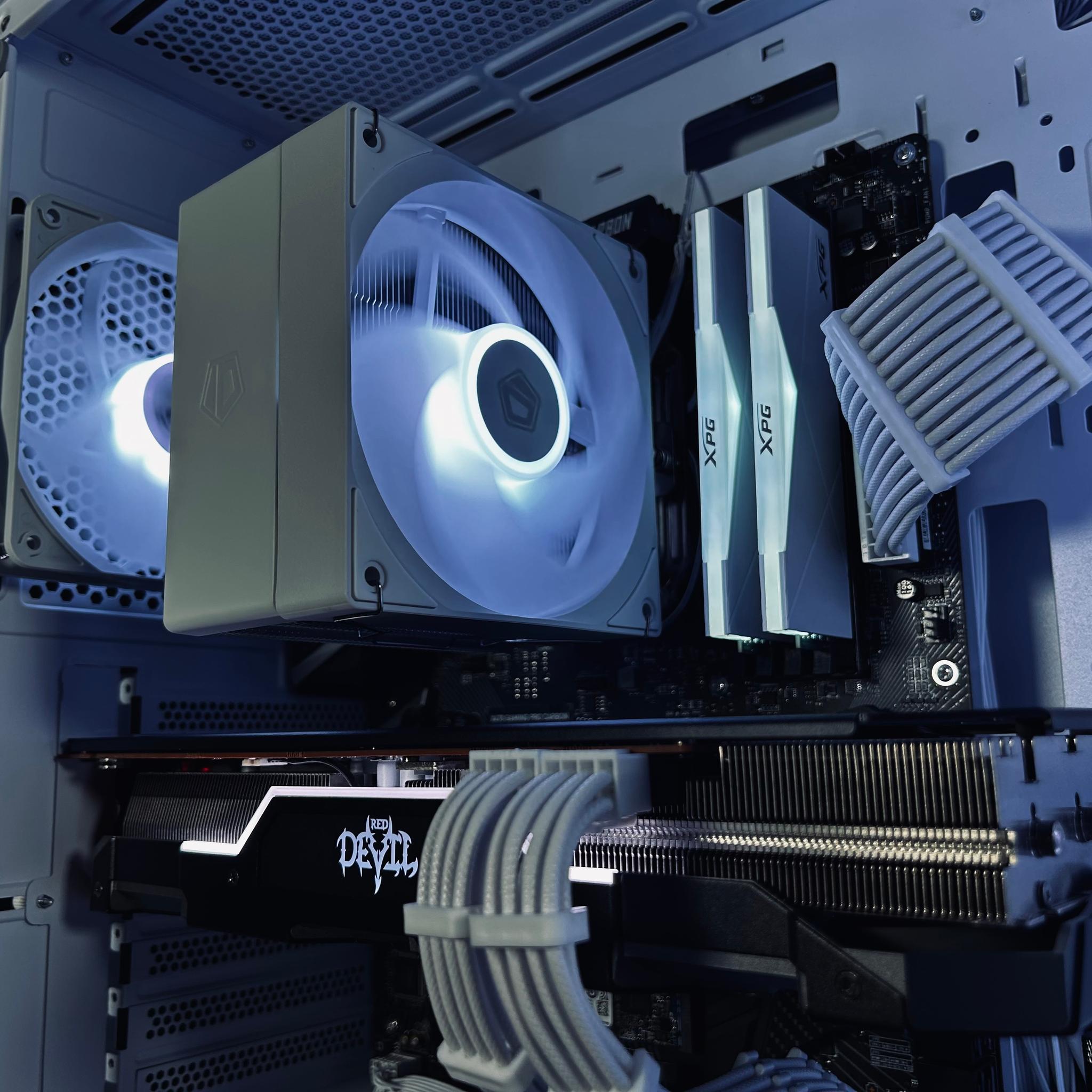 Frostwood❄️🌲 l Ryzen 5 5500 | RX 5700XT | 16GB DDR4 | White 1080p Gaming PC