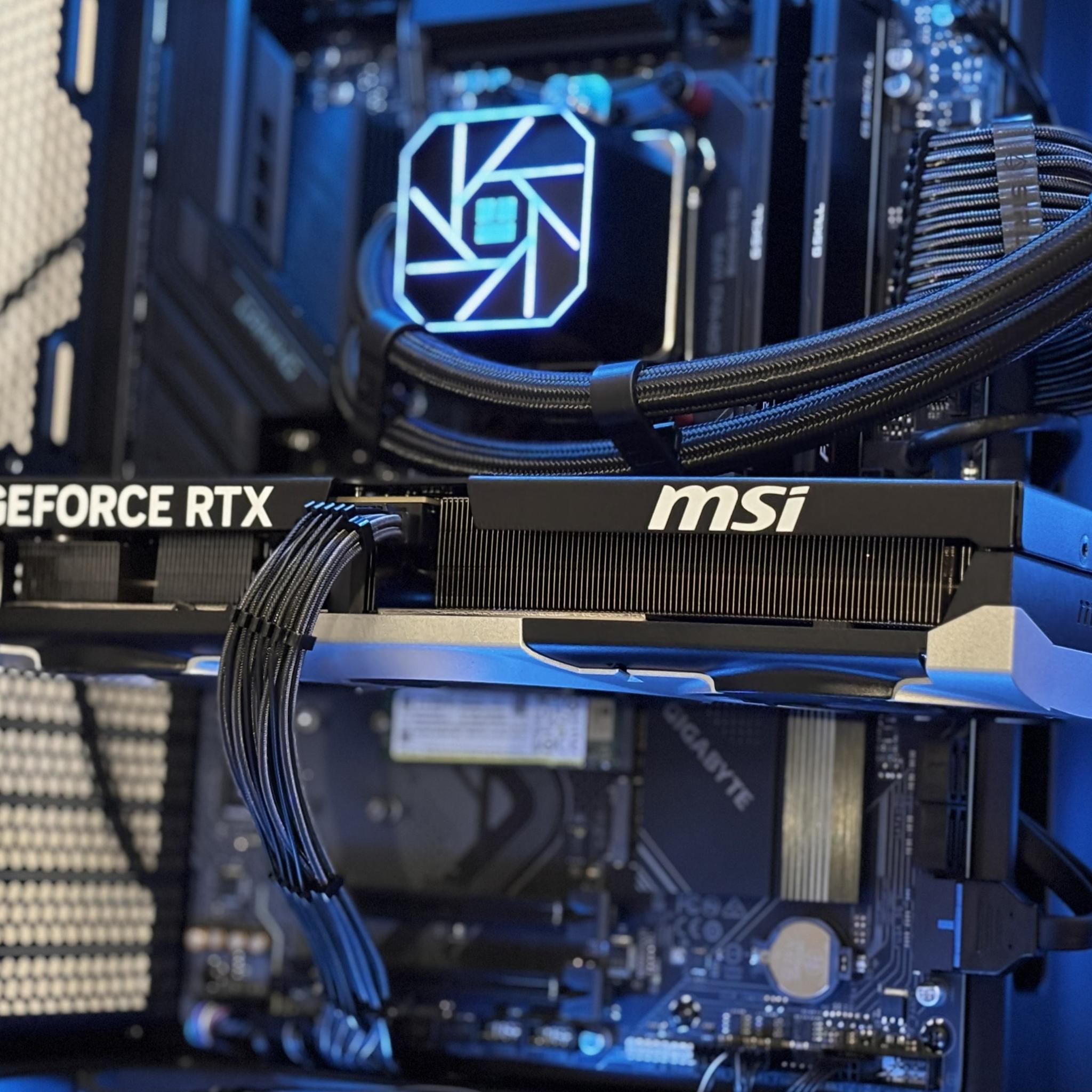 🖤⚡️ RTX 5070 | Ryzen 5 7600X3D | 32GB DDR5 | 1TB NVMe | Wifi |
