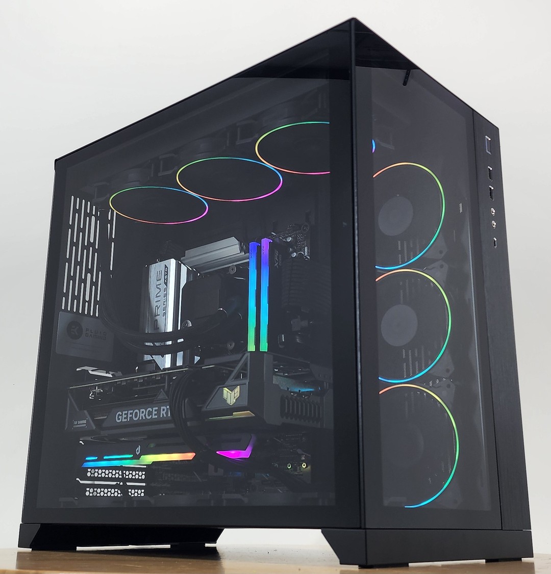 Gaming PC Ryzen 9 7950X3D 32GB RAM 1TB SSD RTX 4070 Ti 12GB