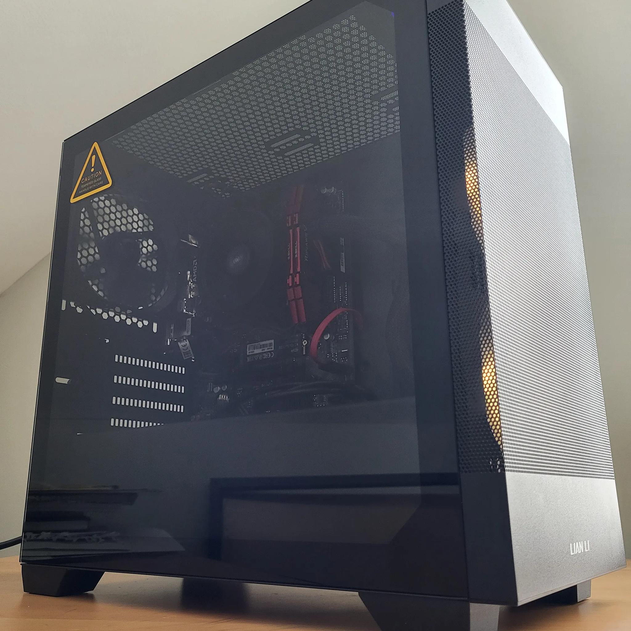 Custom Lian Li PC