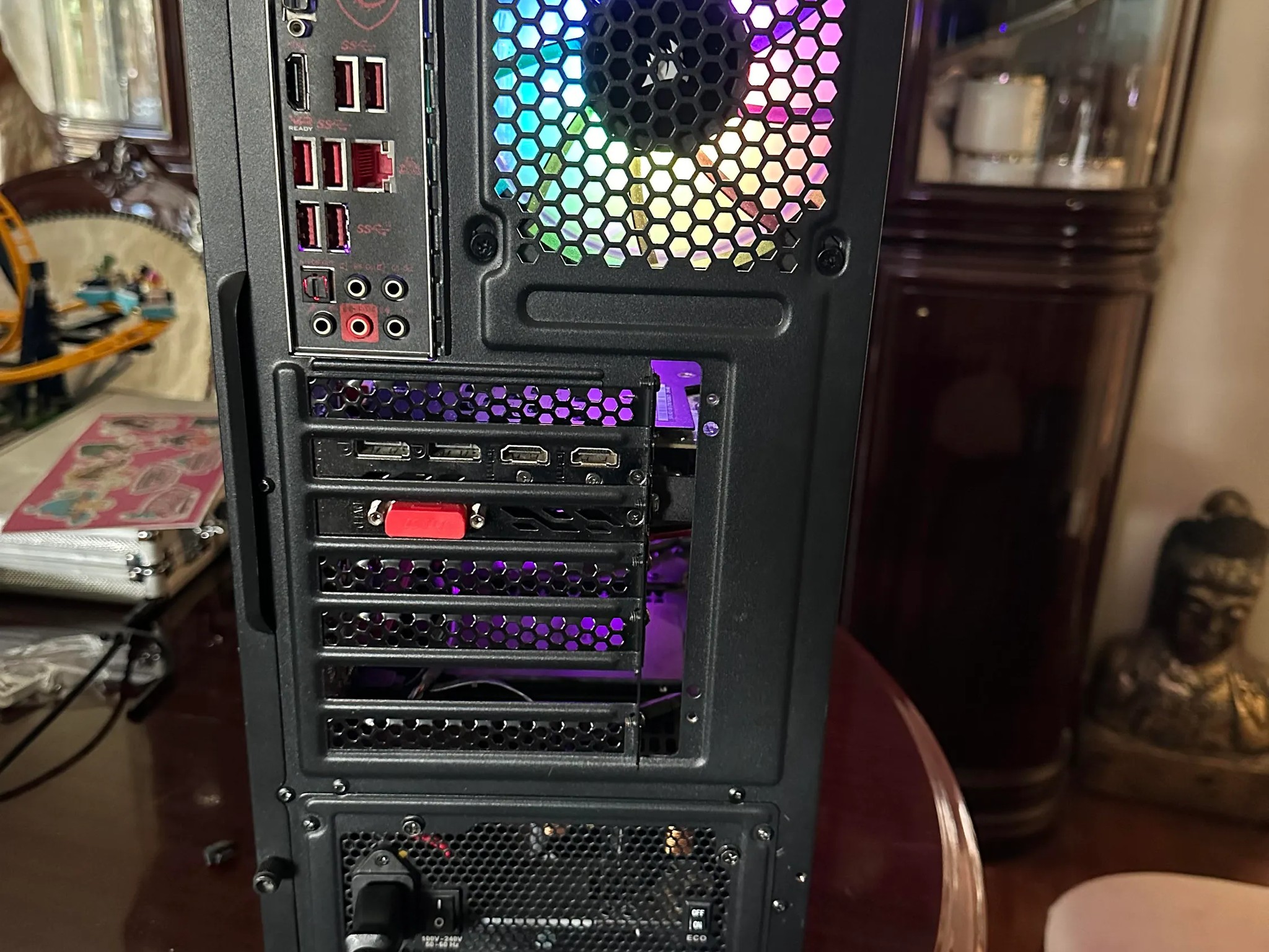 💔THE BREAK UP💔 MSi 1080ti,ryzen 2700X, 500tb nvme 1tb ssd, 32gb ddr4 3200.