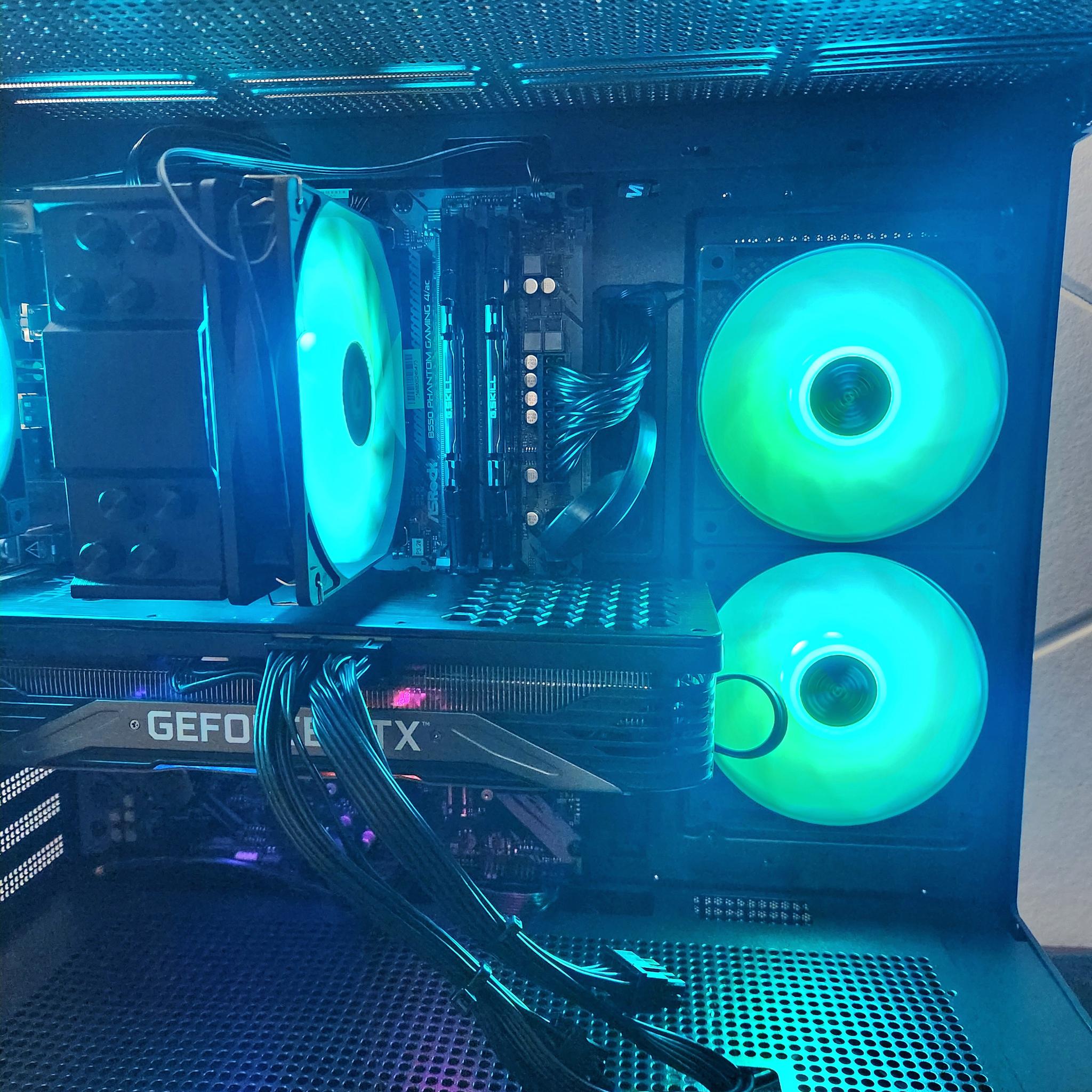 RTX 3070 | Ryzen 7 3700X | 16GB DDR4 | 256GB SSD + 1TB HDD | WIFI+BT | Windows 11