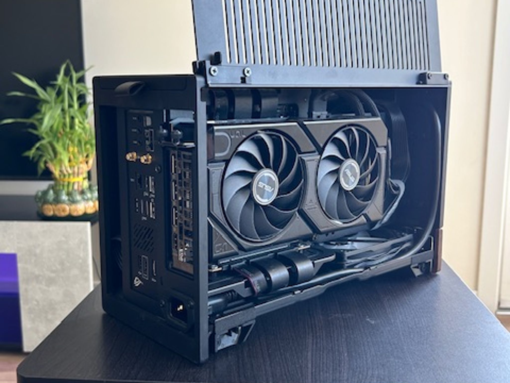 Mini ITX Build Fractal Terra black version Ryzen 7800x3D Rtx 4070 super