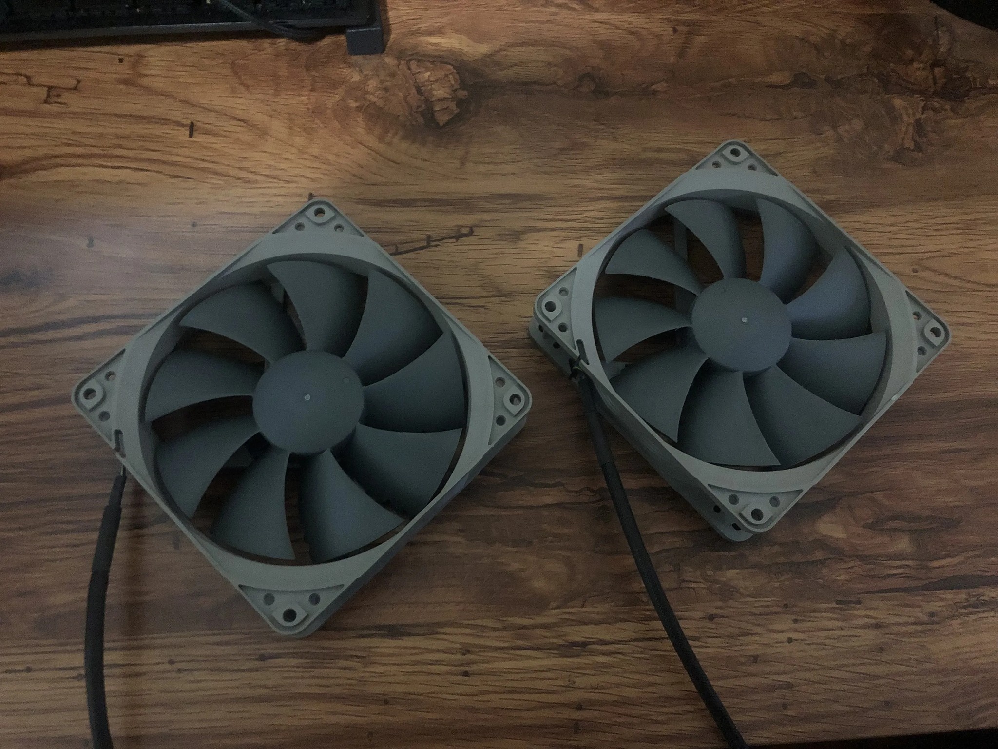 Corsair H100i Pro RGB XT + 2 Noctua Redux 120mm Fans