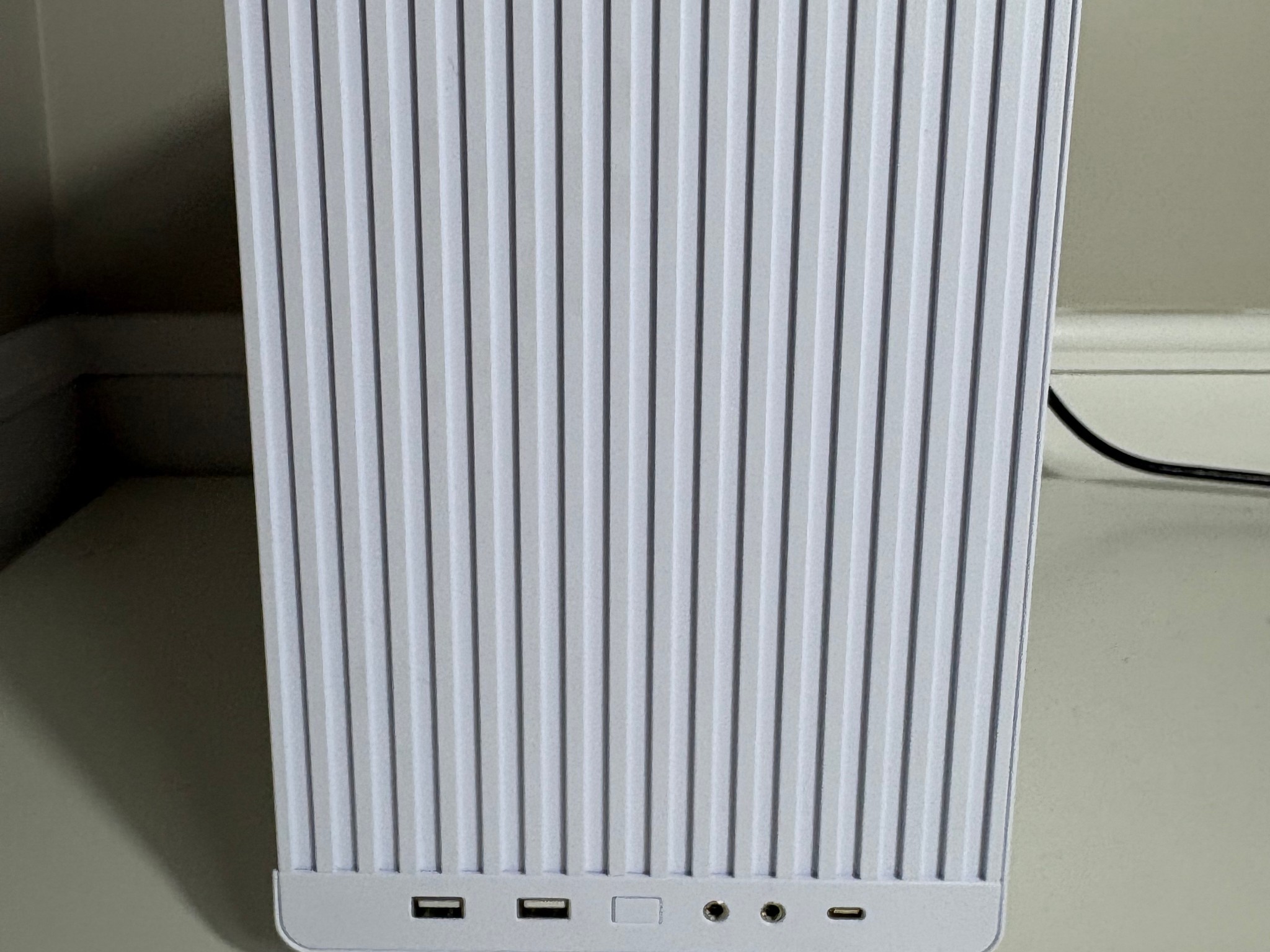 Clean SFF PC - Intel Core i7 9700, GTX 1660, 16GB DDR4, 512GB SSD