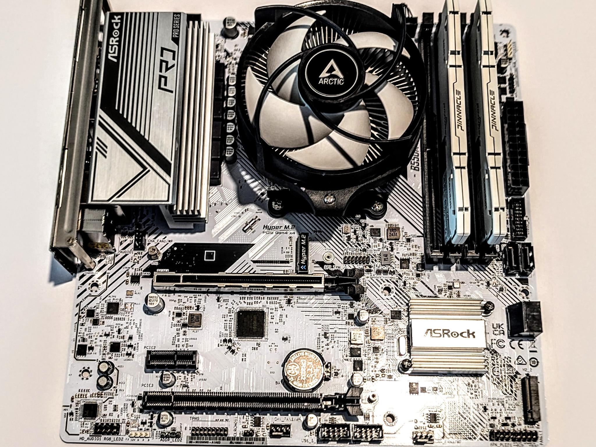 ☆★ ASRock B550m Pro Se, Ryzen 5600, 32GB DDR4 3200Mhz, Upgraded Air Cooler★☆ New Parts ★☆