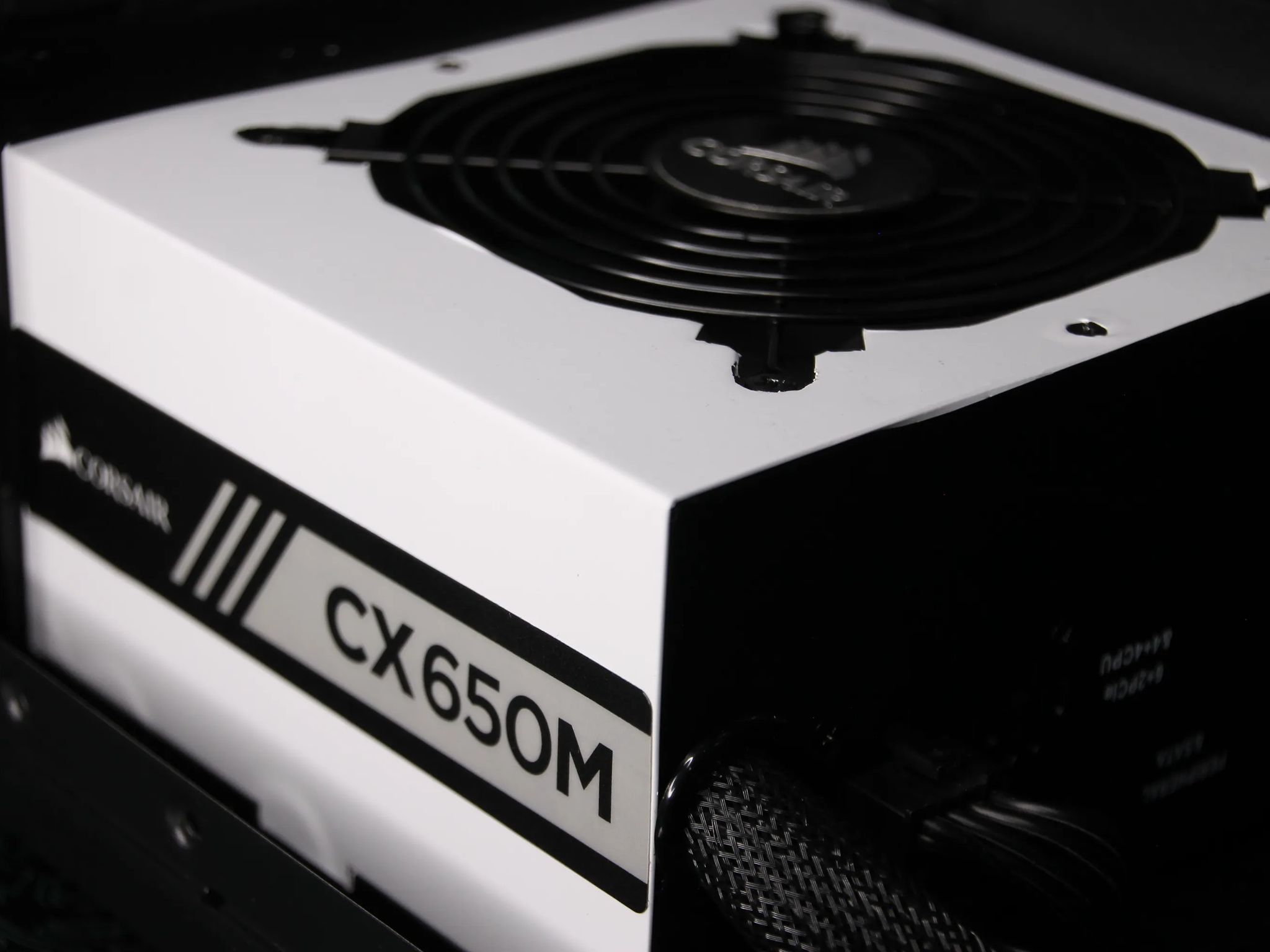 Beginner's Budget Build Bundle - AMD Ryzen 3 2200G Gaming PC