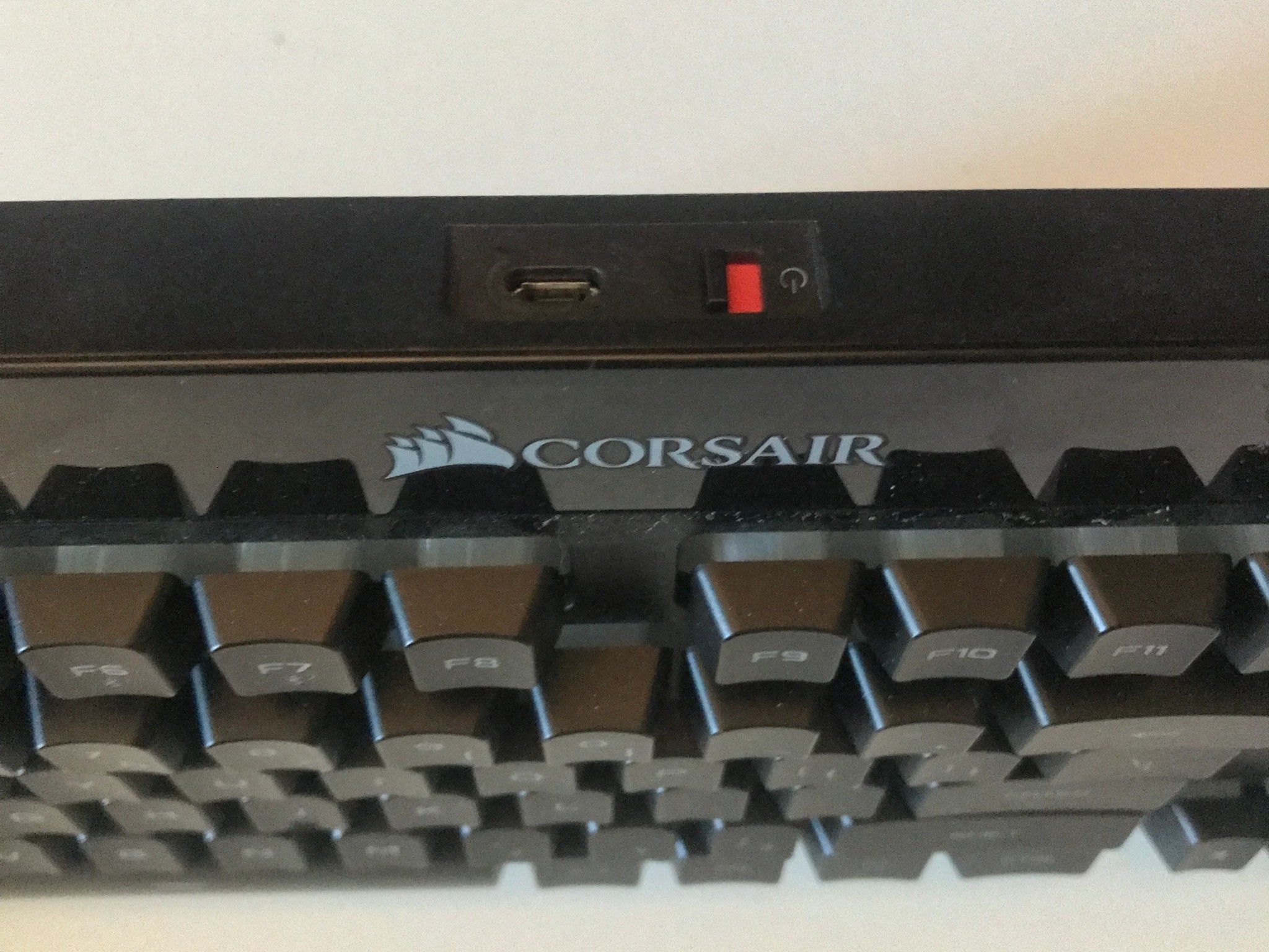 Corsair K57 RGB Wireless Keyboard | NO WIRELESS DONGLE