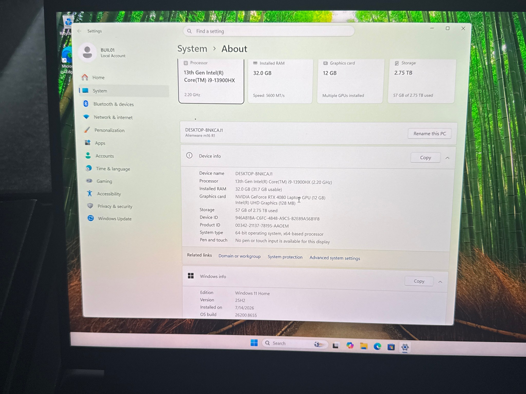 Alienware M16 QHD+ Gaming Laptop
