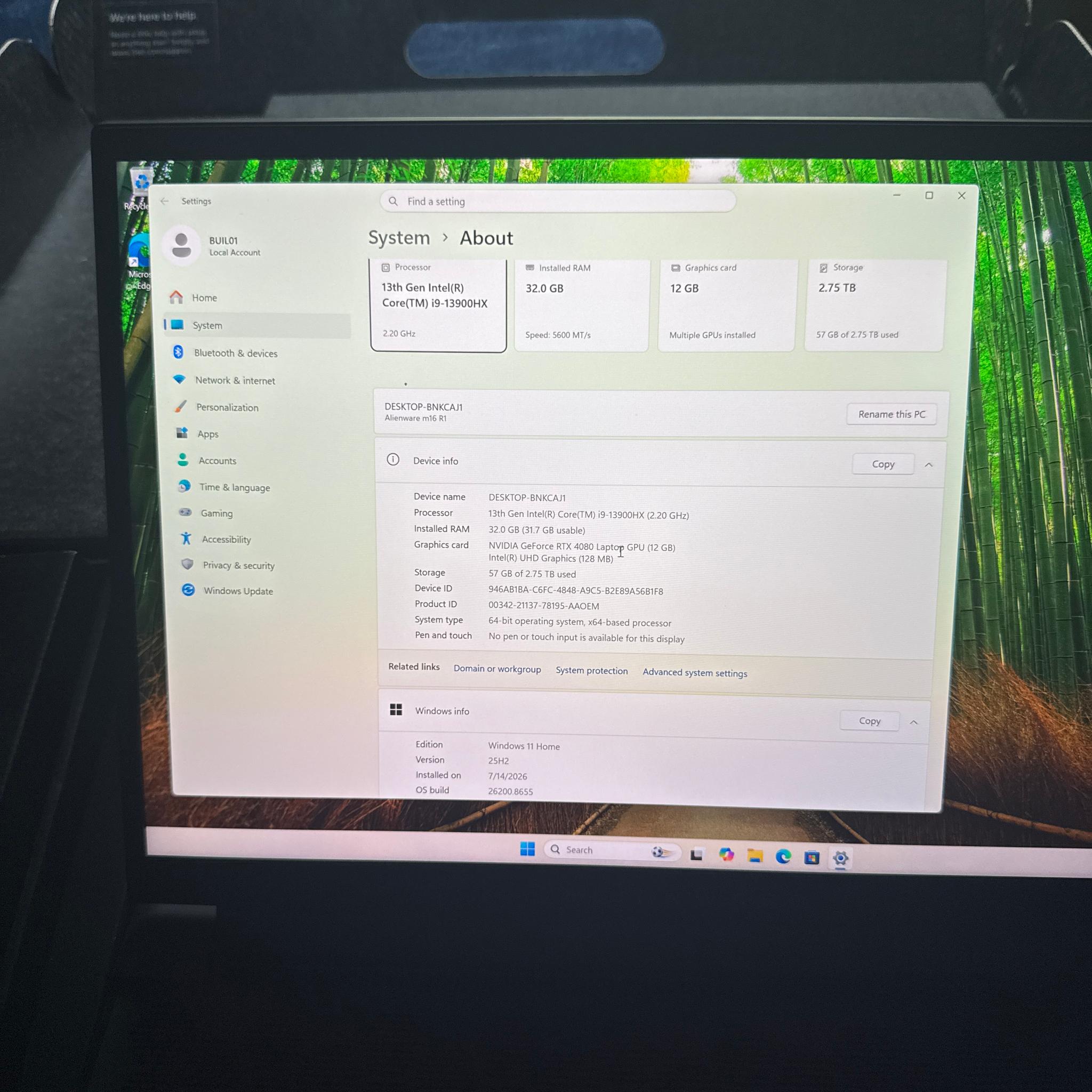 Alienware M16 QHD+ Gaming Laptop