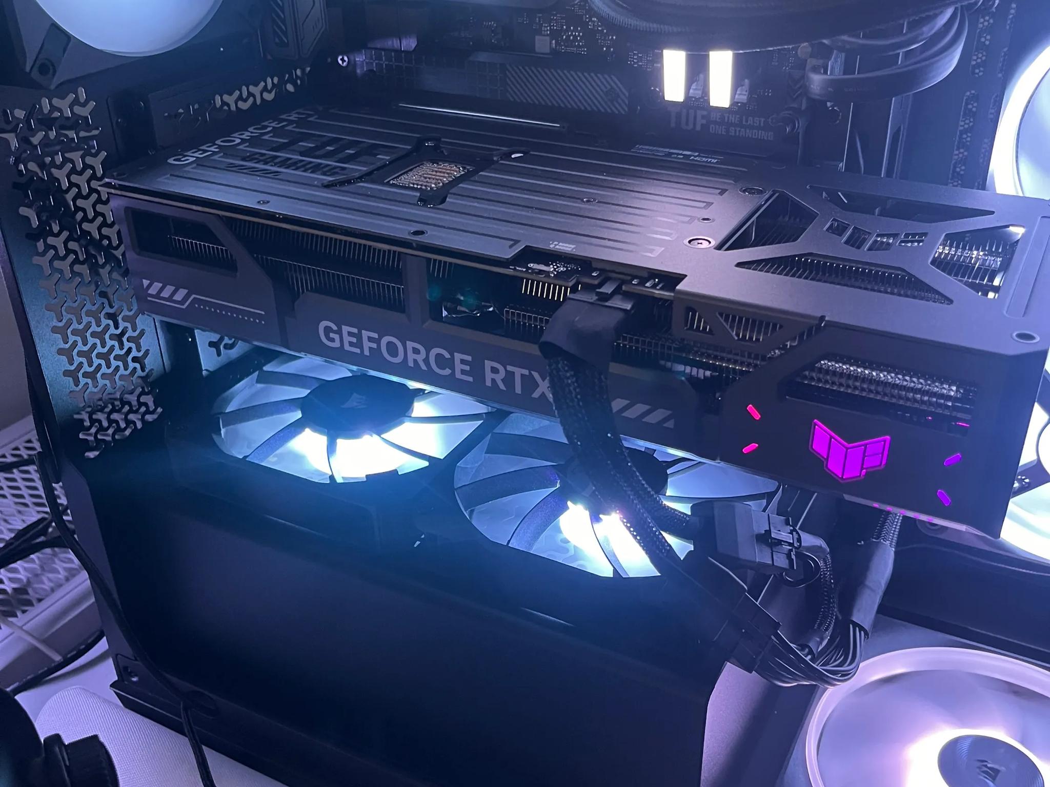 ASUS TUF Gaming GeForce RTX™ 5070 12GB GDDR7 OC Edition