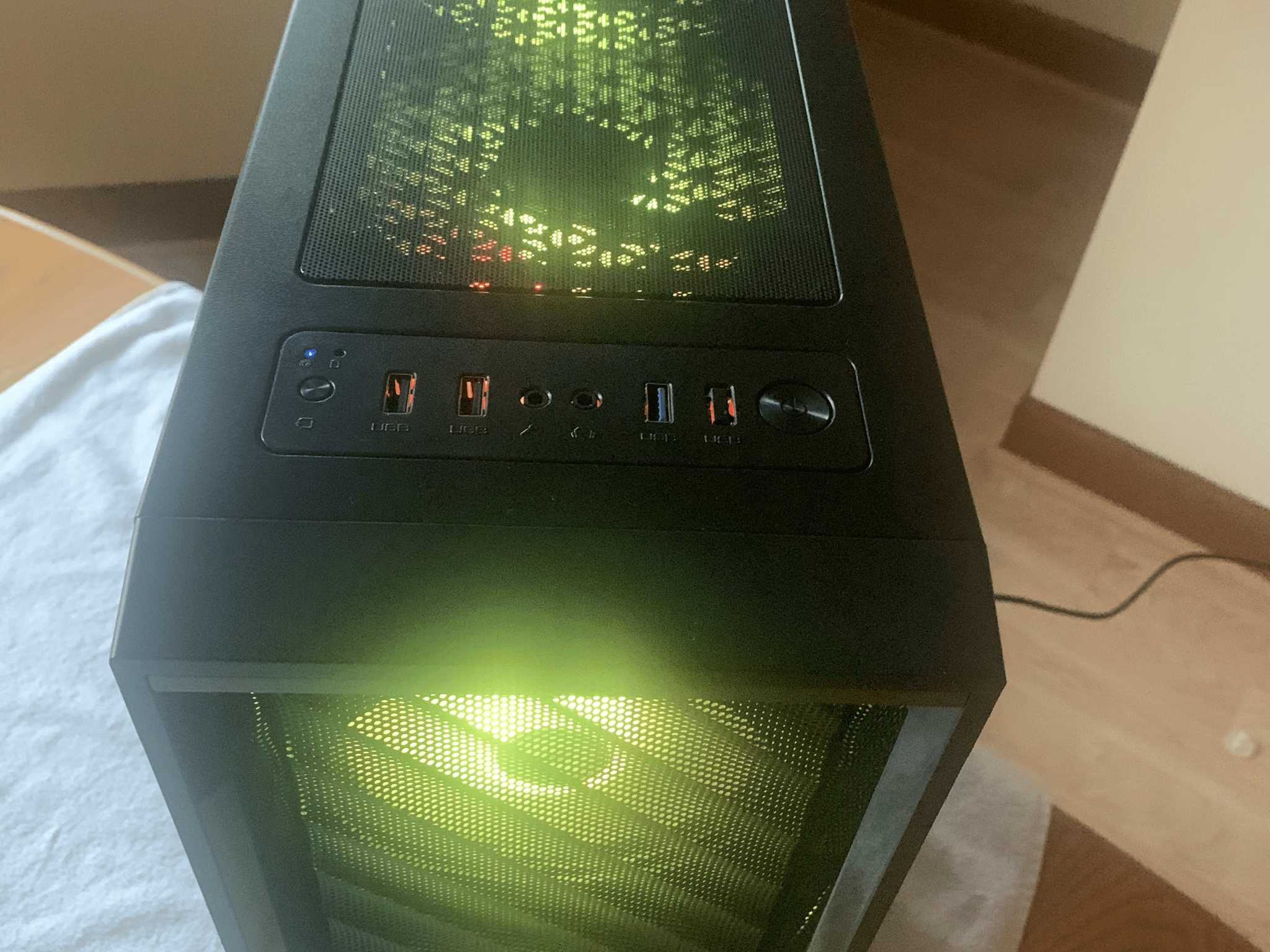 1440p GAMING COMPUTER, 6700XT