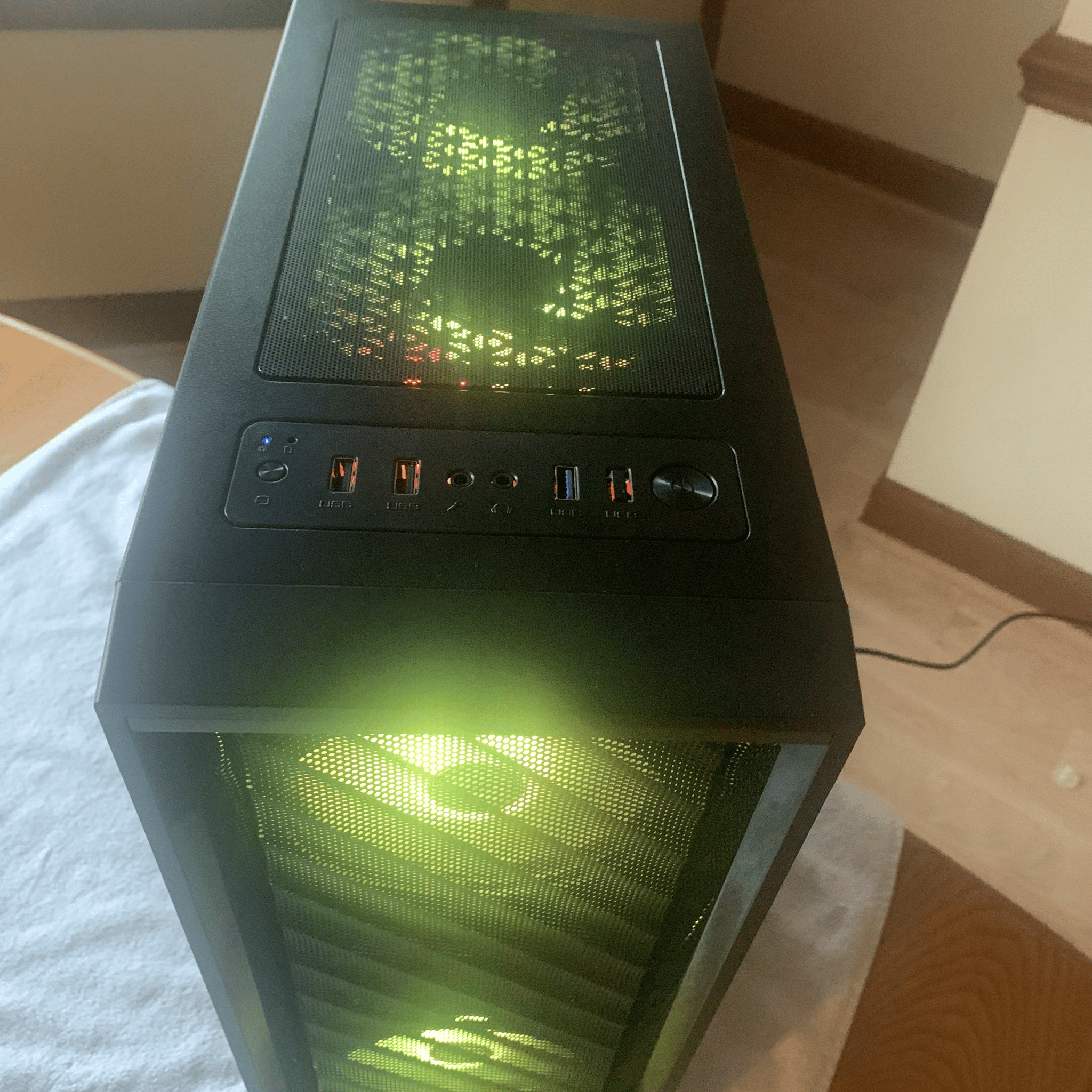 1440p GAMING COMPUTER, 6700XT