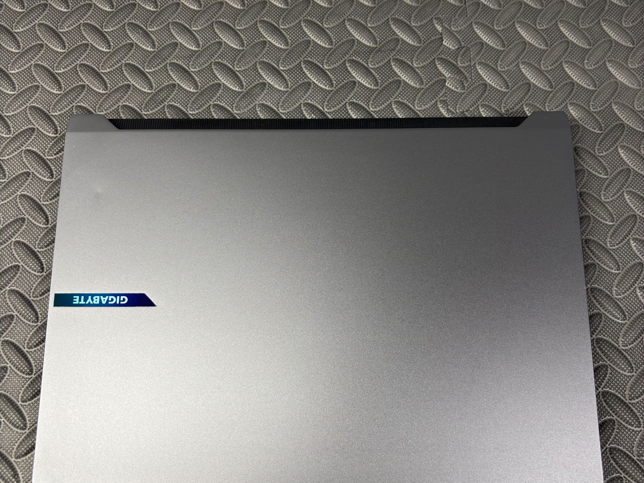 GIGABYTE - AERO X16 WQXGA - AMD Ryzen Al 7 350 - 1TB SSD - 32GB RAM - RTX 5070