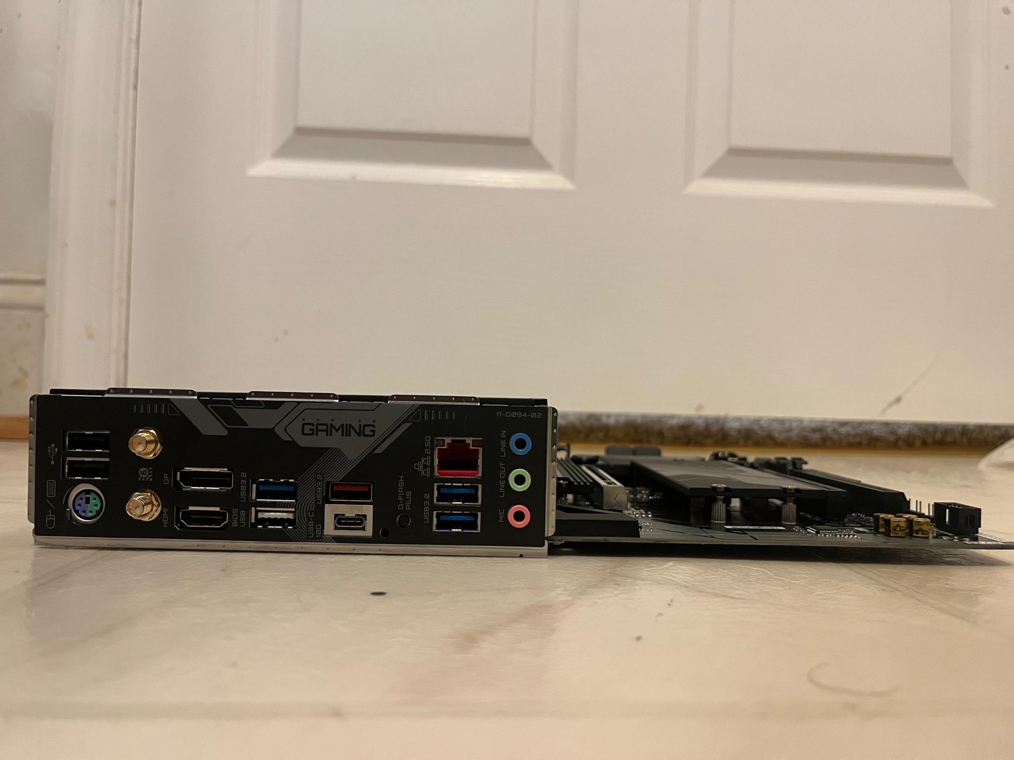 GIGABYTE B650 Gaming X AX V2(DDR5, AM5)