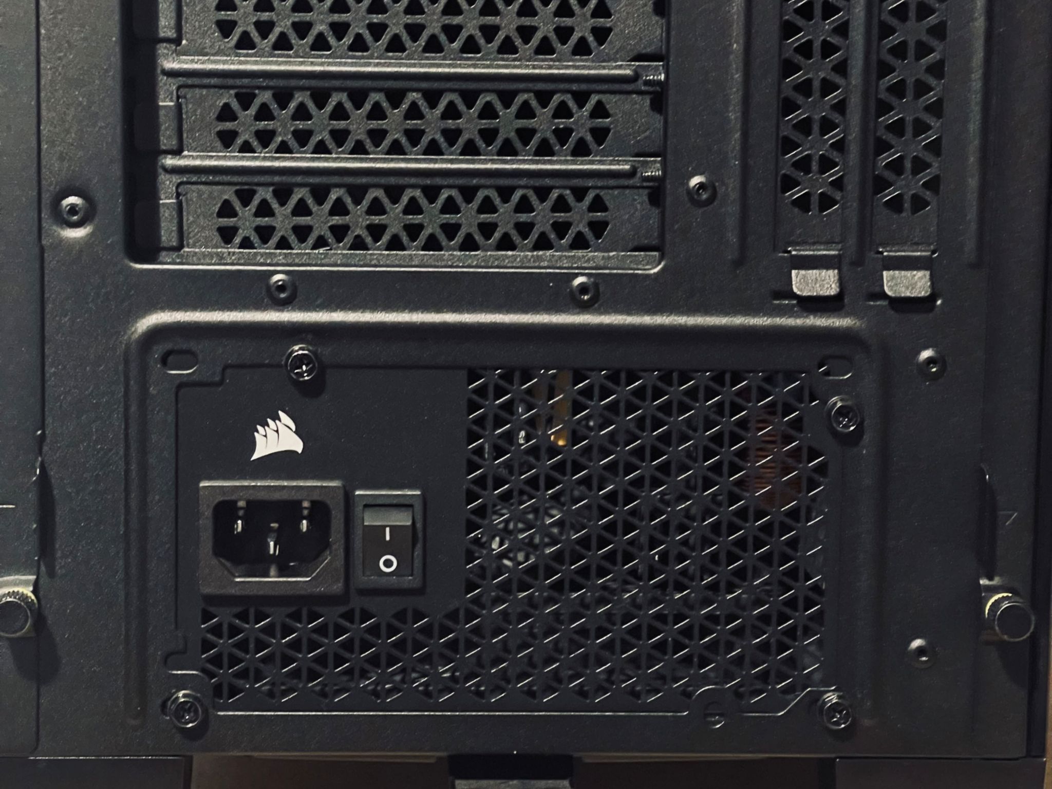 Corsair VENGEANCE | i7-14700kf, 7900 XT, 32GB, 1TB