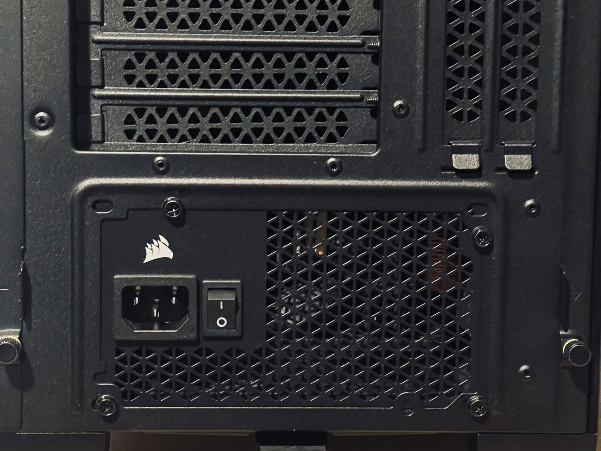 Corsair VENGEANCE | i7-14700kf, 7900 XT, 32GB, 1TB