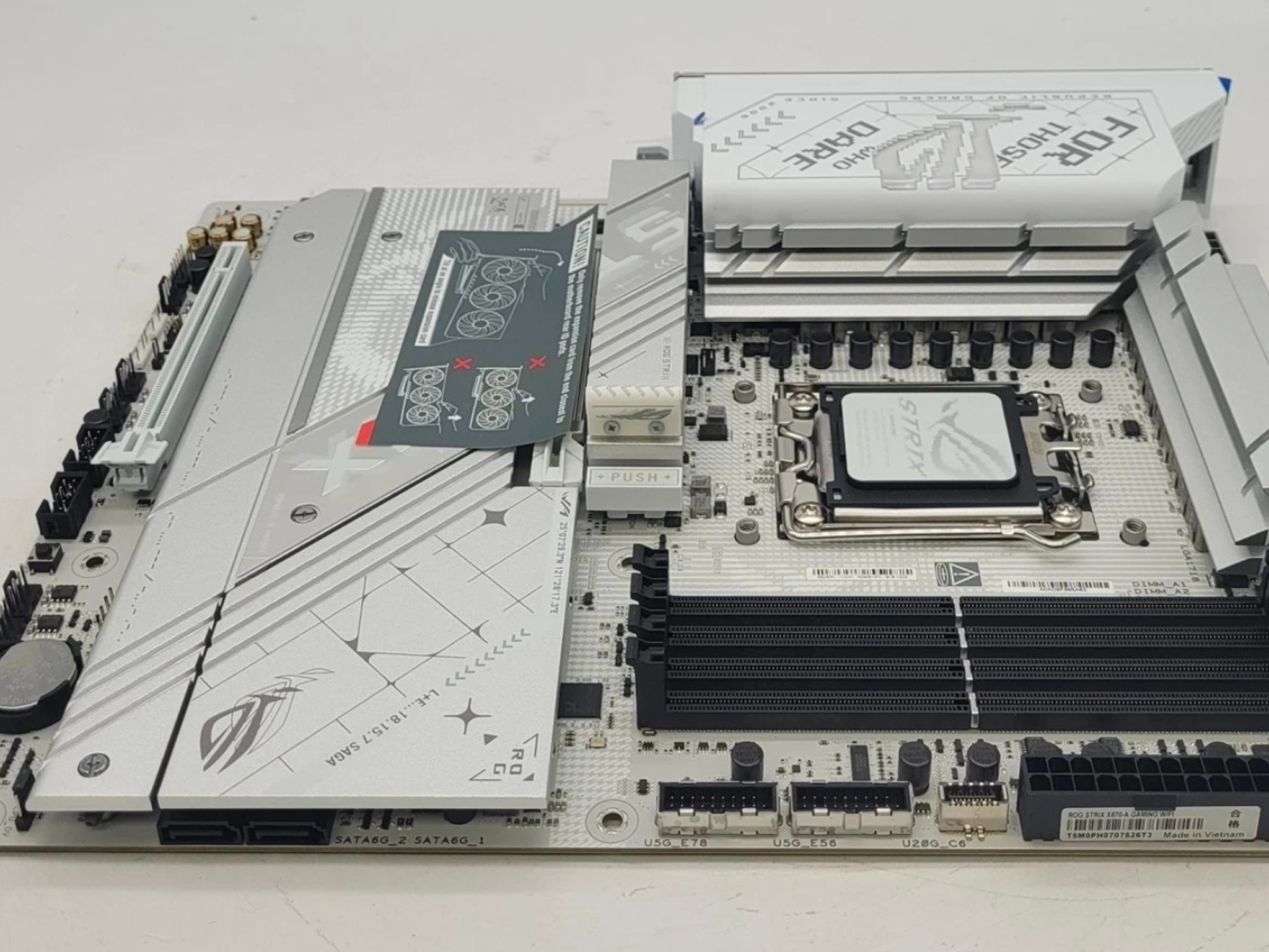 ASUS ROG STRIX X870A  GAMING WIFI + R9 7900X + 500GB NMVE AMD AM5 DDR5 PCIE 5.0