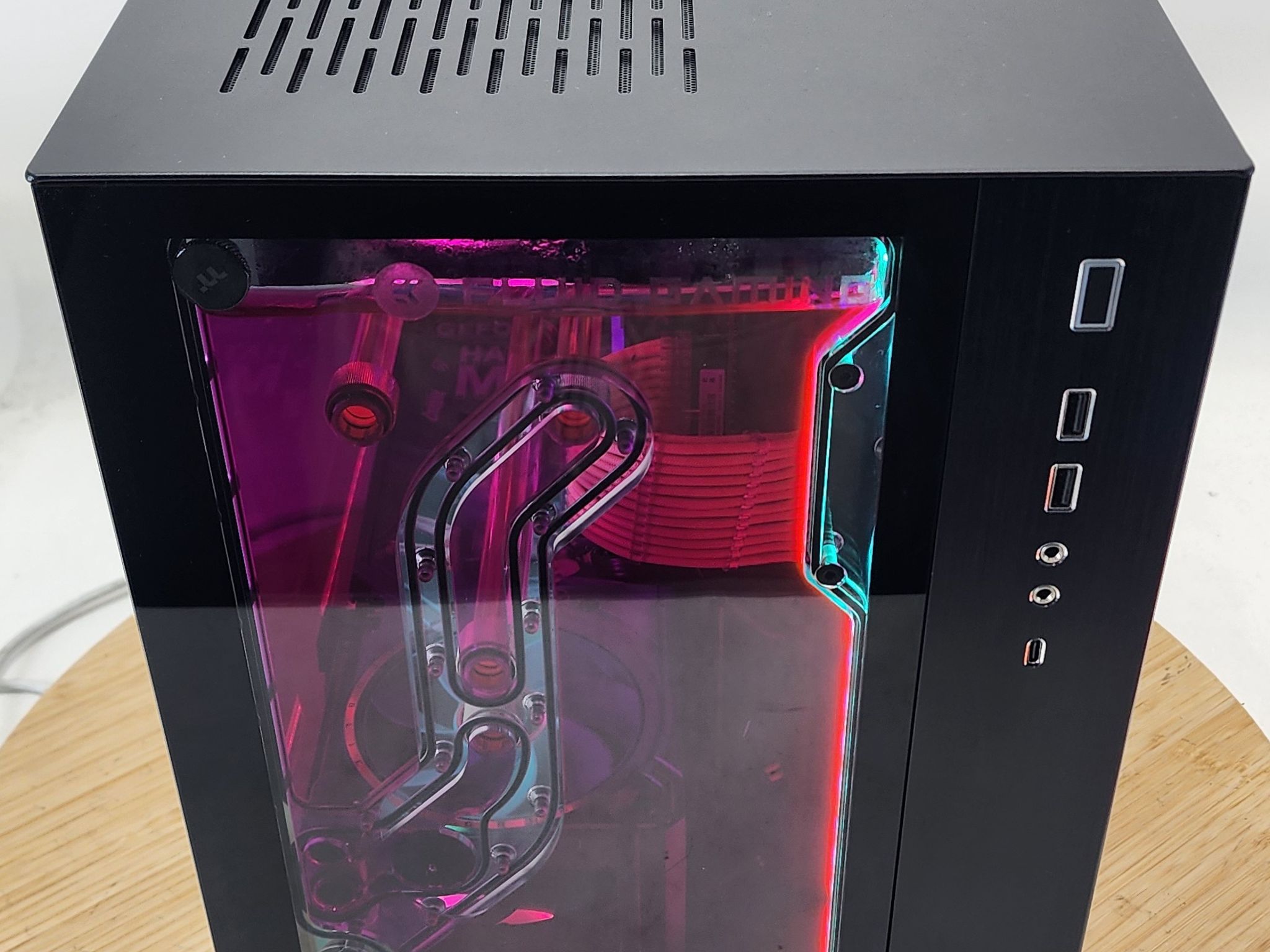 Gaming PC Ryzen 7 9800X3D 32GB RAM 2TB SSD RTX 5080 16GB Windows 11 Computer