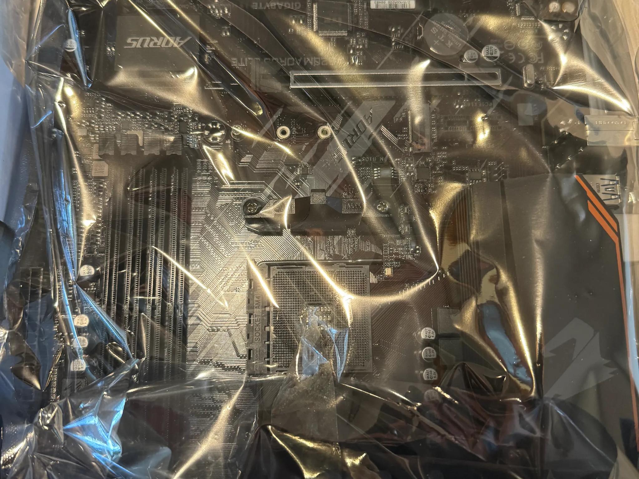 GIGABYTE A520M AORUS ELITE Micro ATX AMD AM4 Motherboard