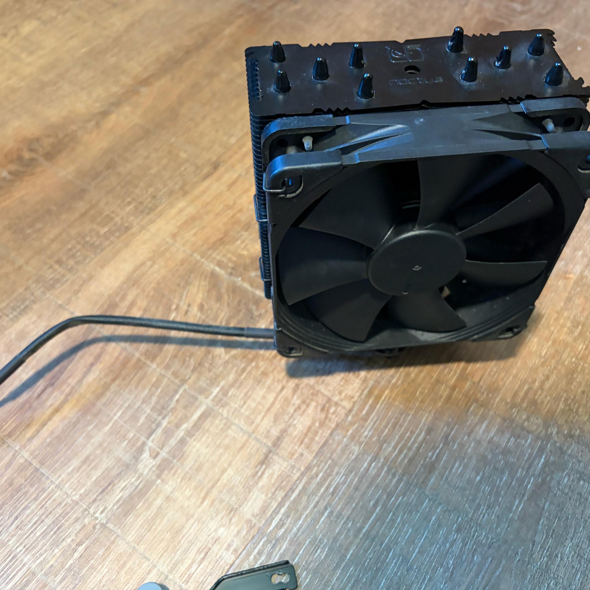 NH-U12S chromax.black Noctua Tower Cooler with AMD Mounting Hardware