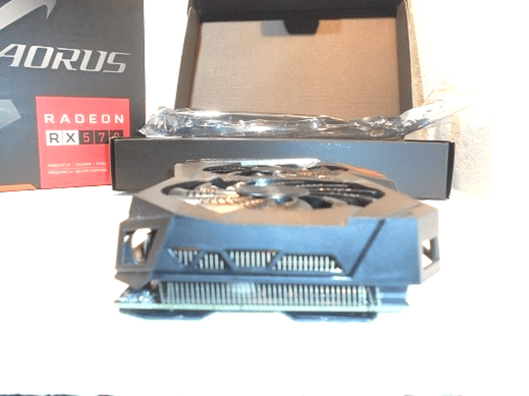 Gigabyte AORUS Radeon RX570 4G/Very Clean Like New Open Box Condition