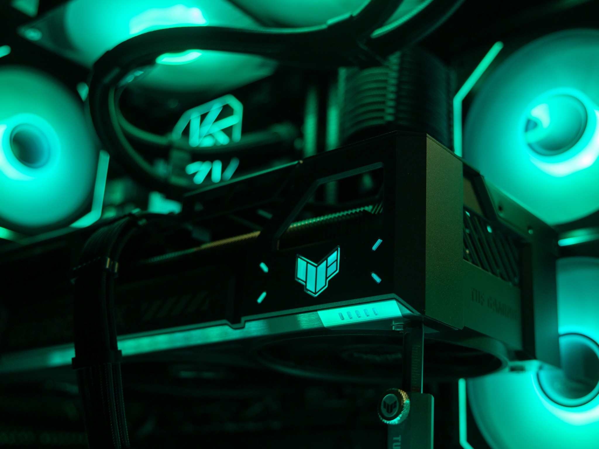 🐉 Eragon 🐉 RTX 5080 / AMD R7 7700X / 2TB NVME / 32GB DDR5 RAM / 240 AIO / Windows 11 Pro